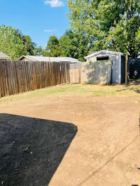 102 N Collins Street Colbert OK 74733