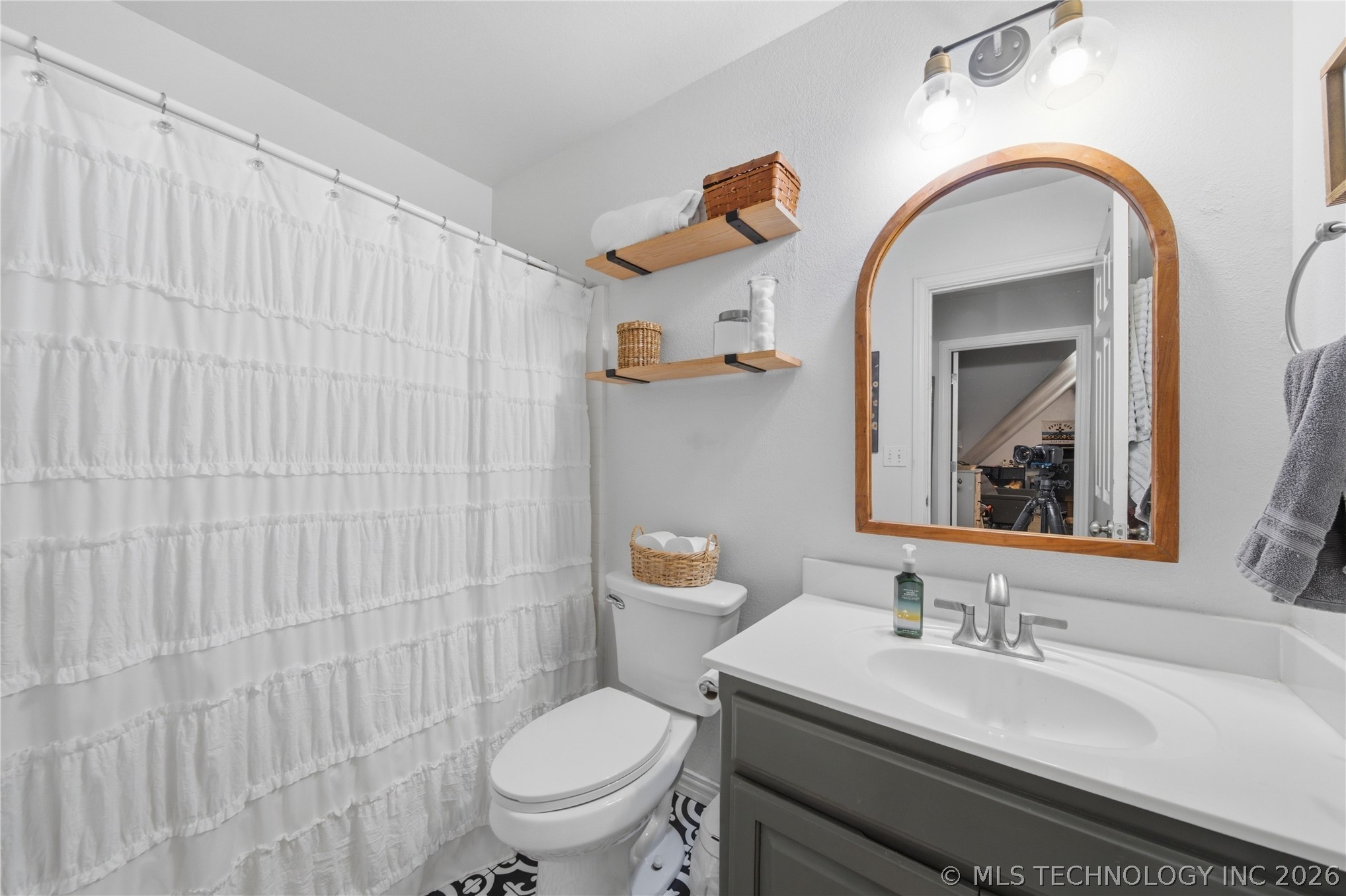 12729 Woodview Court Oologah OK 74053