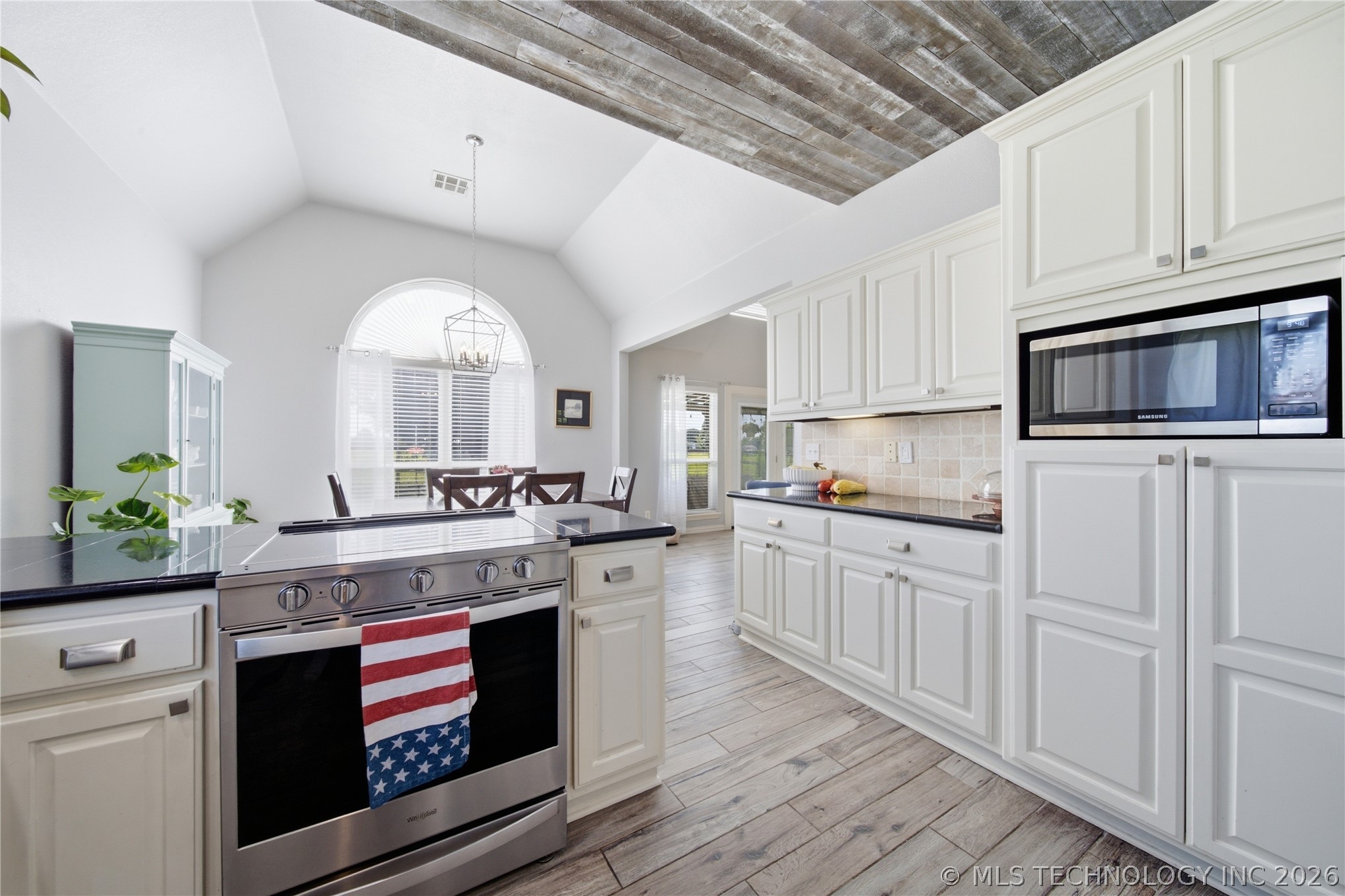 12729 Woodview Court Oologah OK 74053