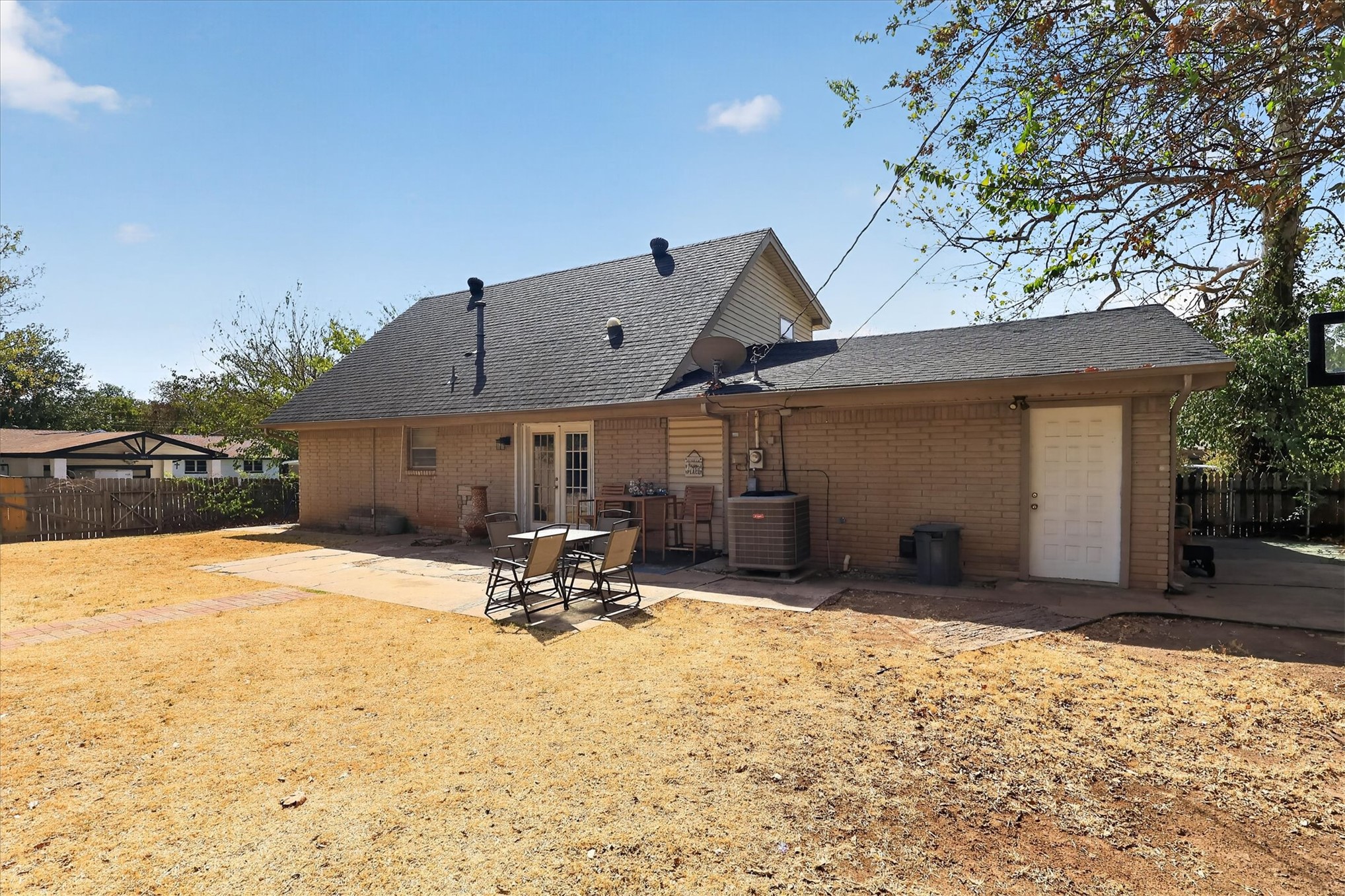 1813 Bellaire Circle Moore OK 73160