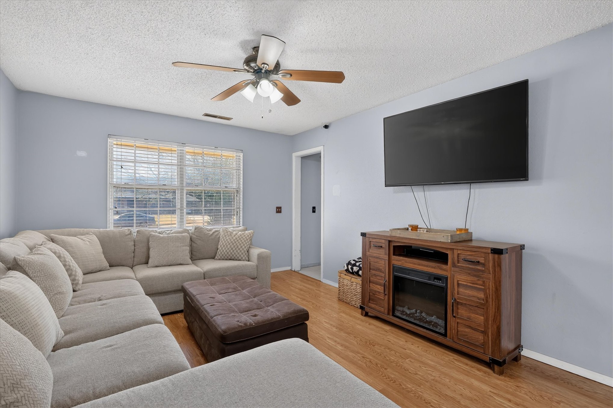 1813 Bellaire Circle Moore OK 73160