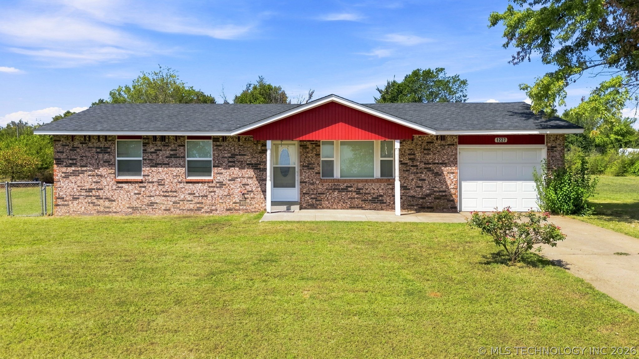 1227 N Sapulpa Road Beggs OK 74421