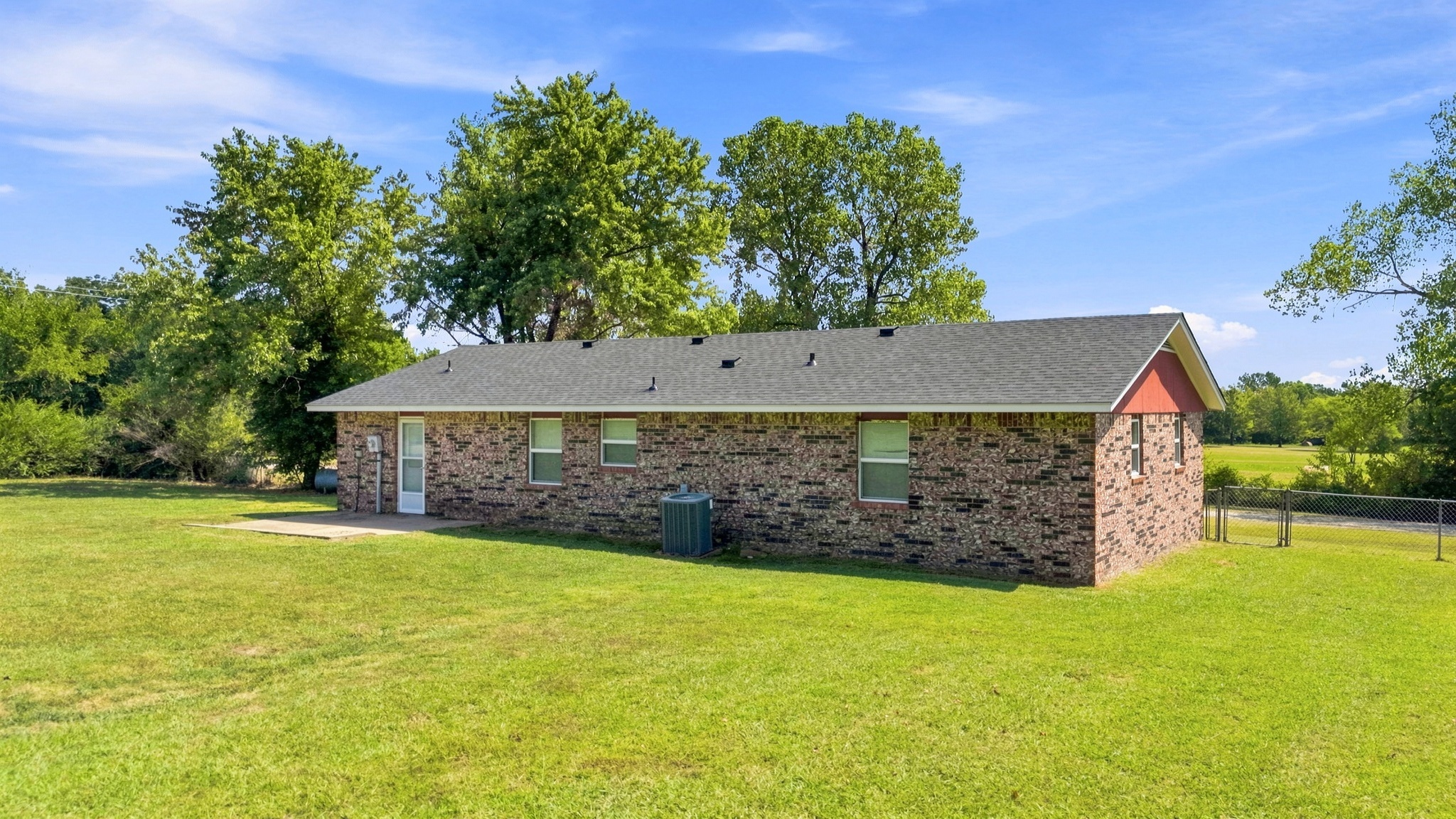 1227 N Sapulpa Road Beggs OK 74421