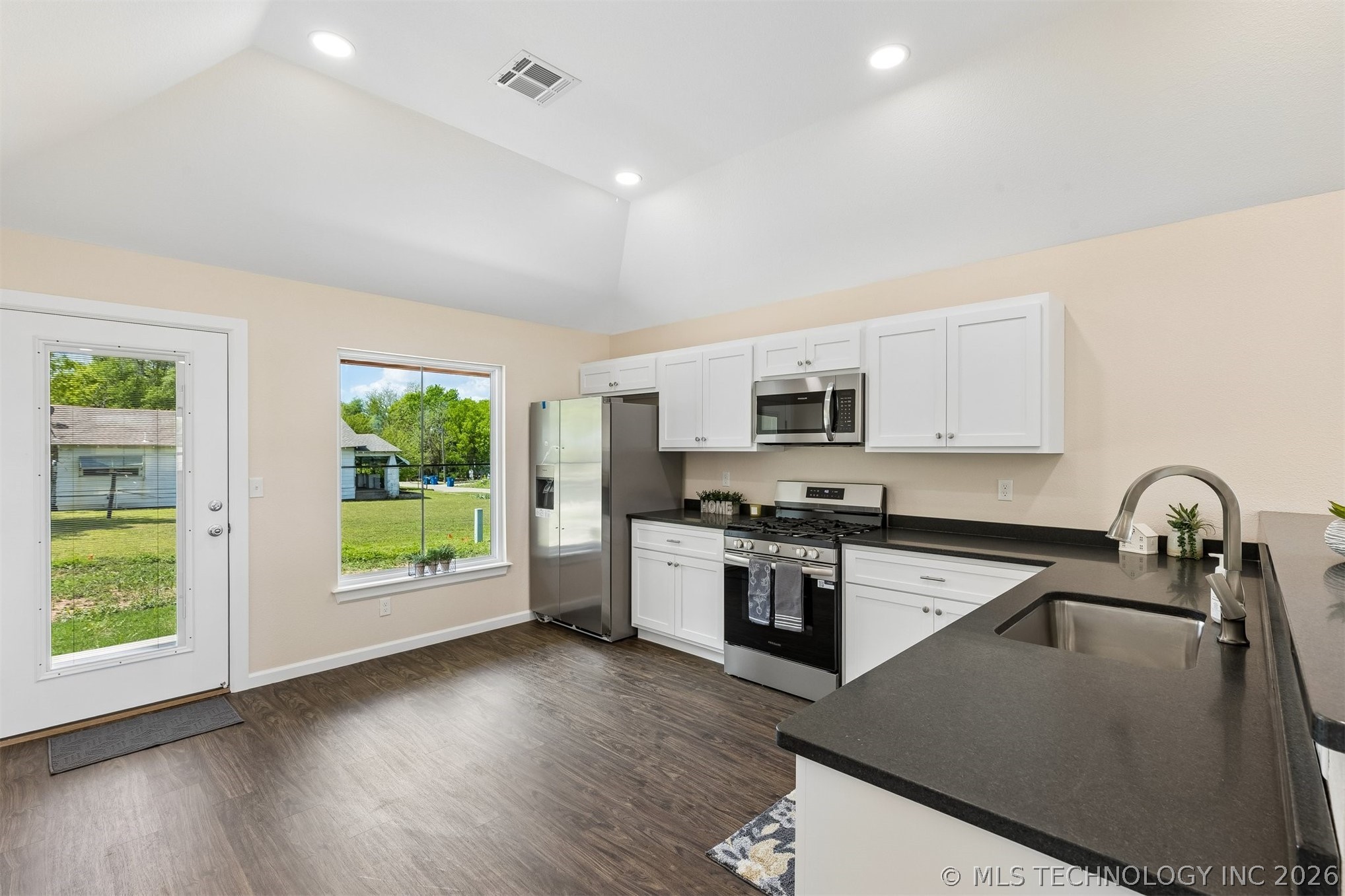 1019 N Central Avenue Cushing OK 74023