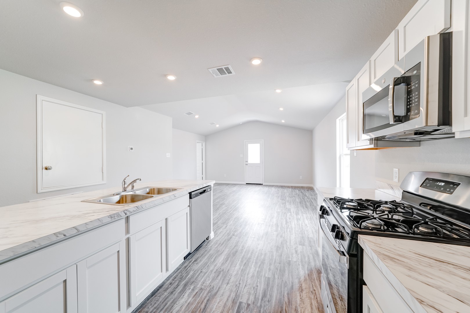 245 Cottonwood Street Calera OK 74730