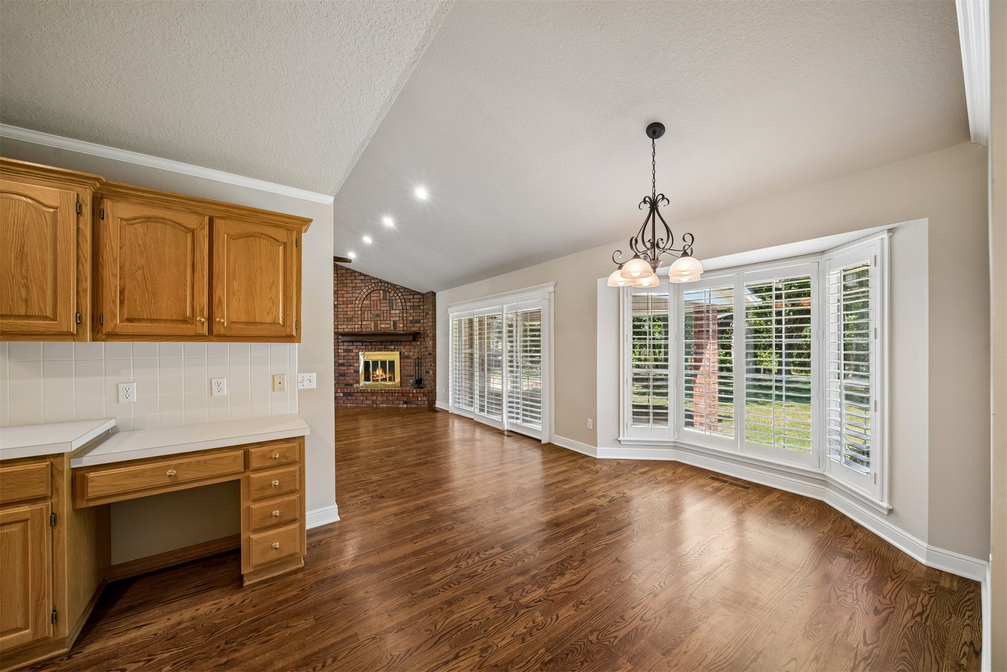 945 N Country Meadow Lane Skiatook OK 74070