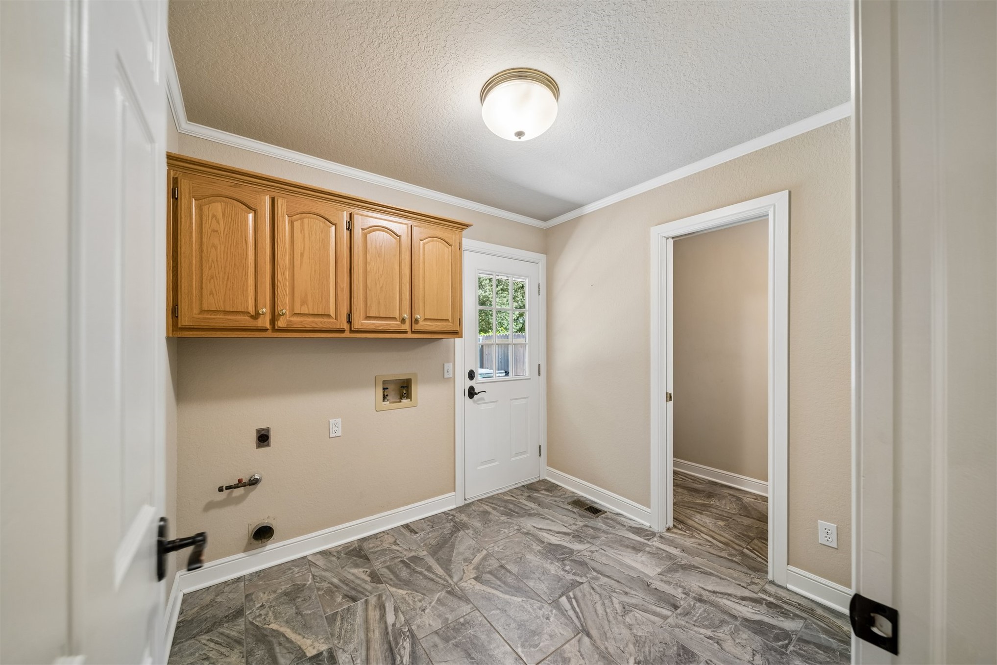 945 N Country Meadow Lane Skiatook OK 74070