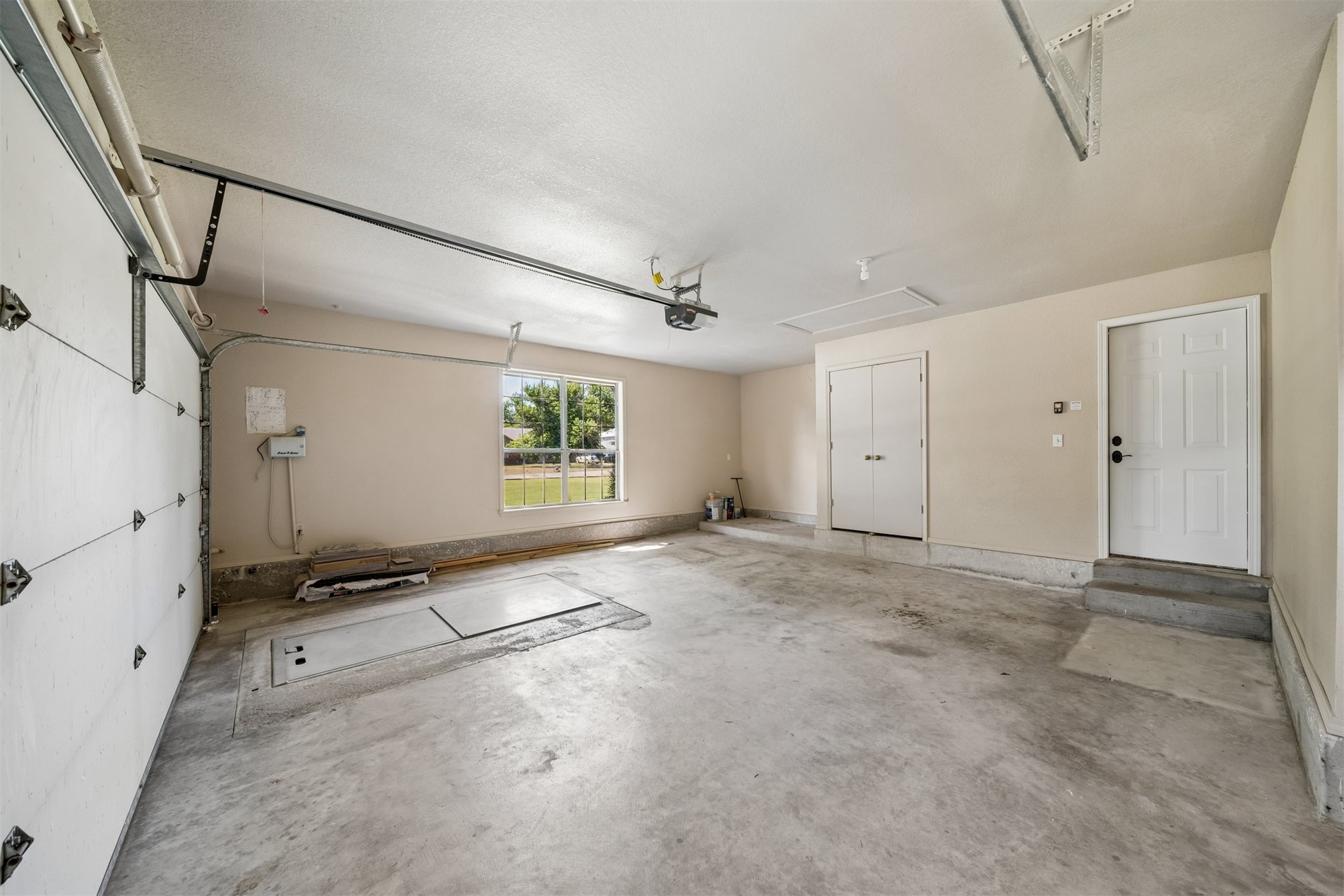 945 N Country Meadow Lane Skiatook OK 74070