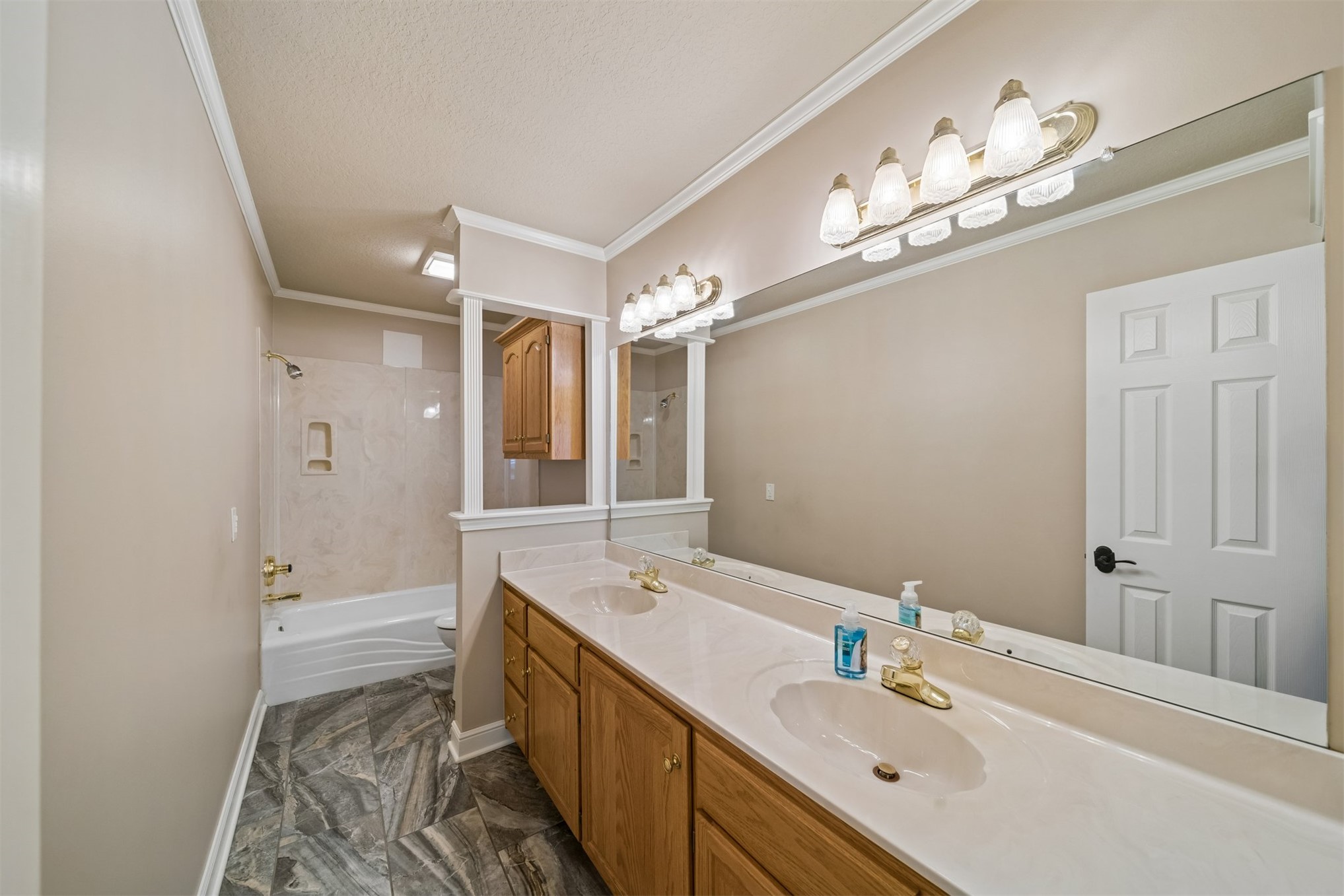 945 N Country Meadow Lane Skiatook OK 74070