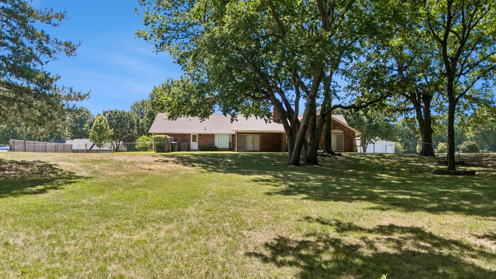 945 N Country Meadow Lane Skiatook OK 74070