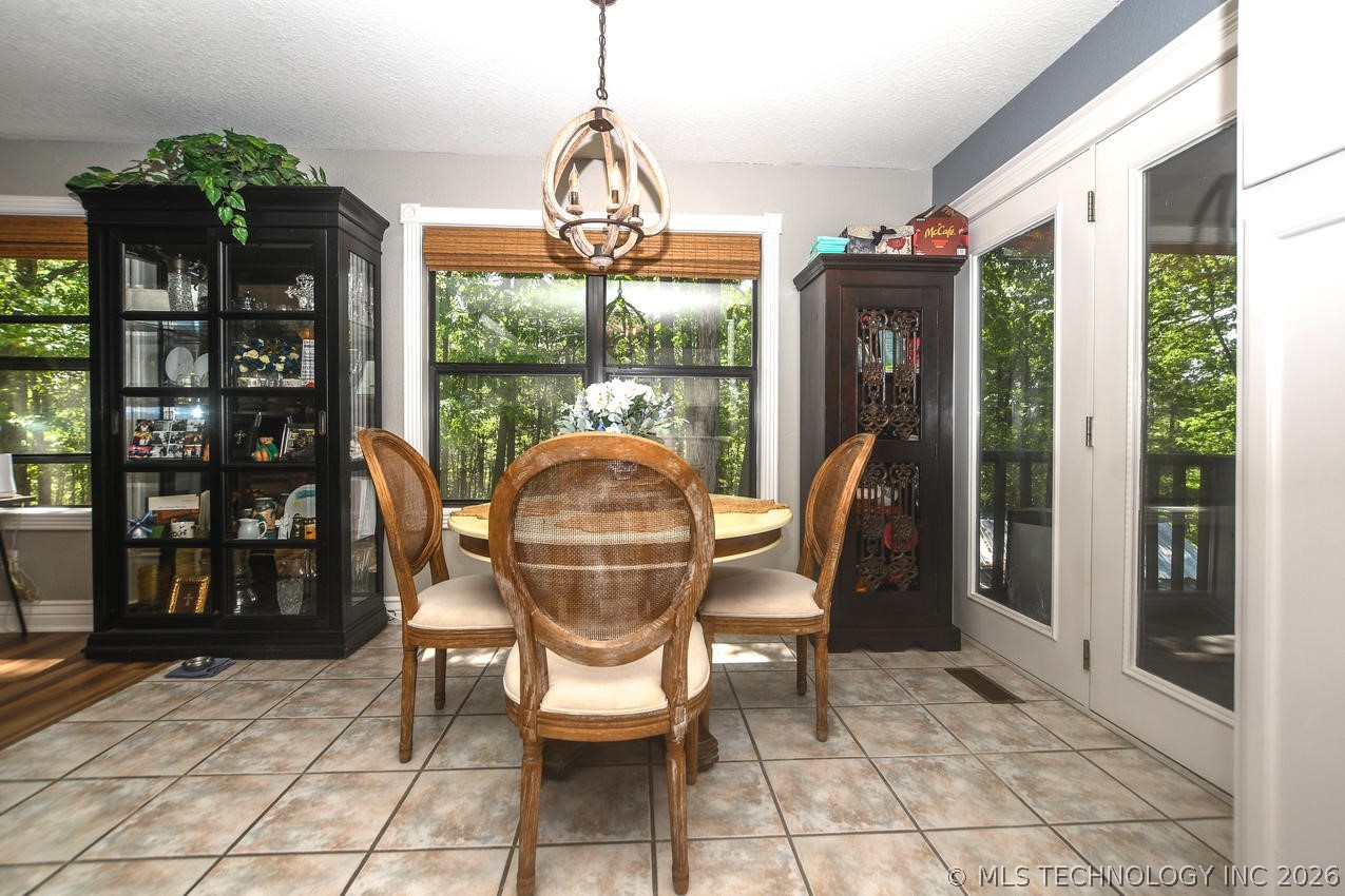 2548 Pine Tree Drive Kansas OK 74347