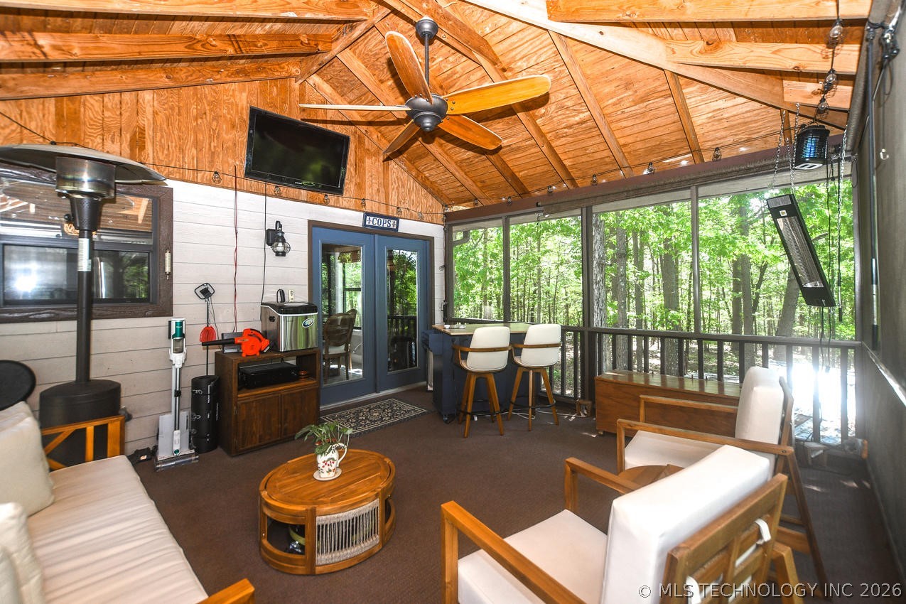 2548 Pine Tree Drive Kansas OK 74347