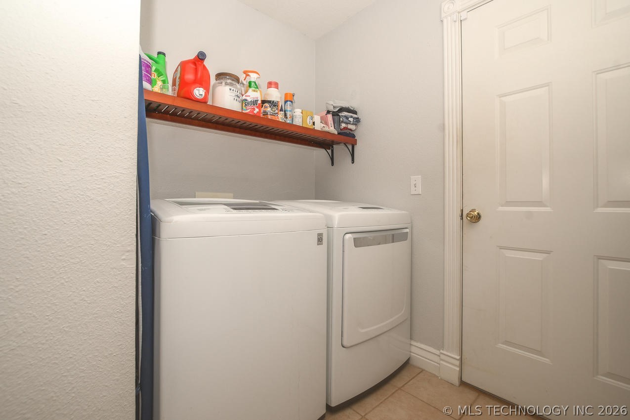 2548 Pine Tree Drive Kansas OK 74347