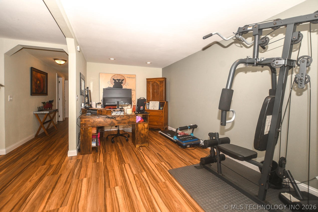 2548 Pine Tree Drive Kansas OK 74347