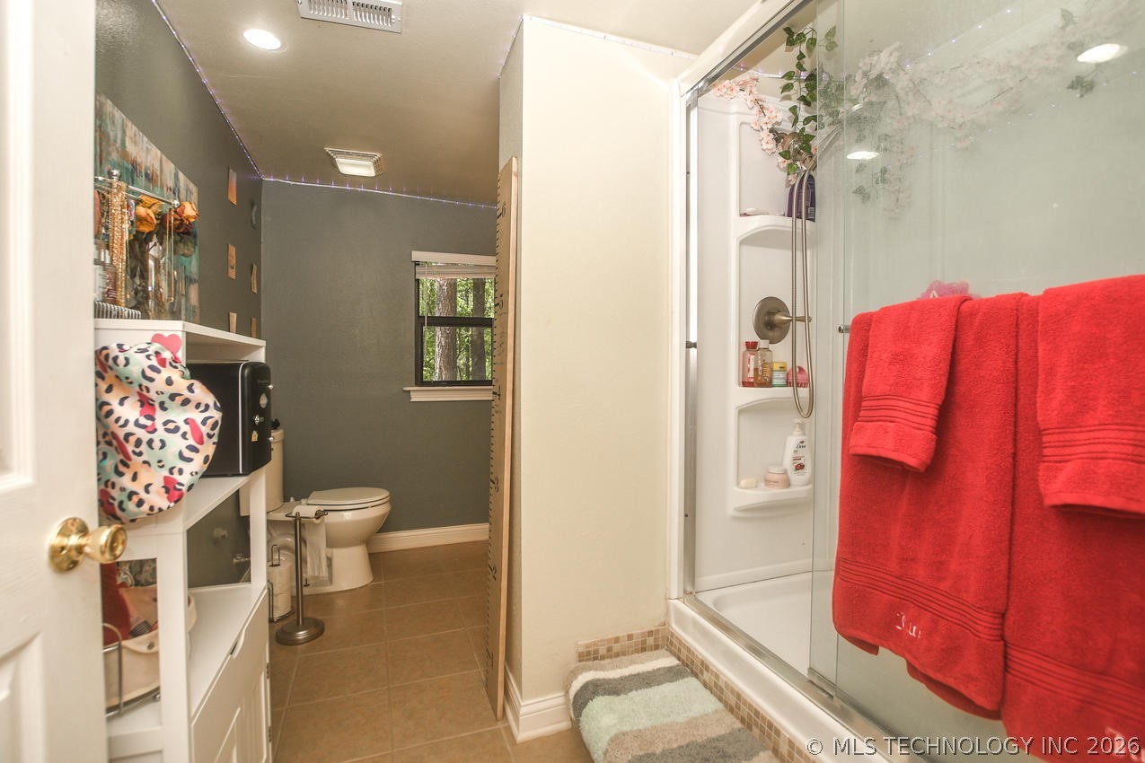 2548 Pine Tree Drive Kansas OK 74347