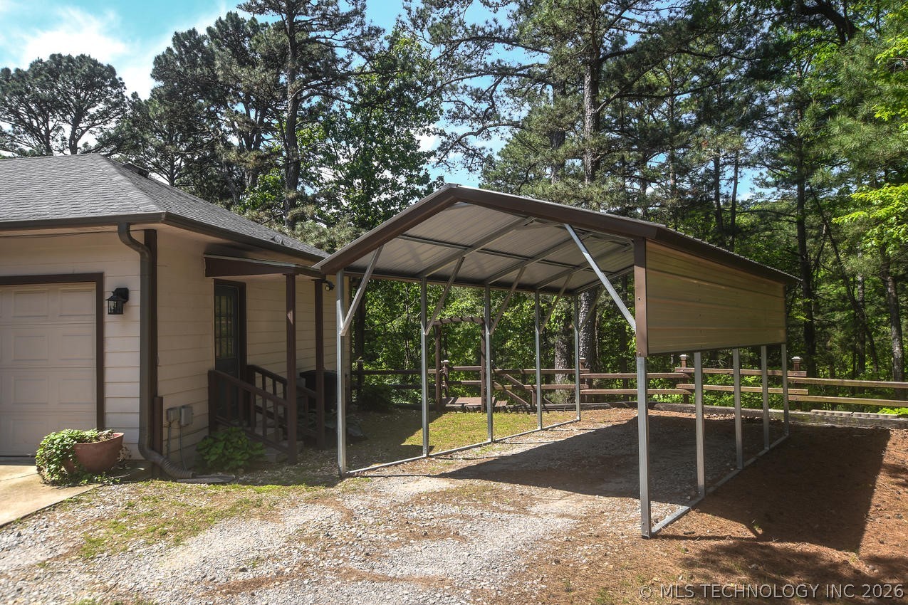 2548 Pine Tree Drive Kansas OK 74347