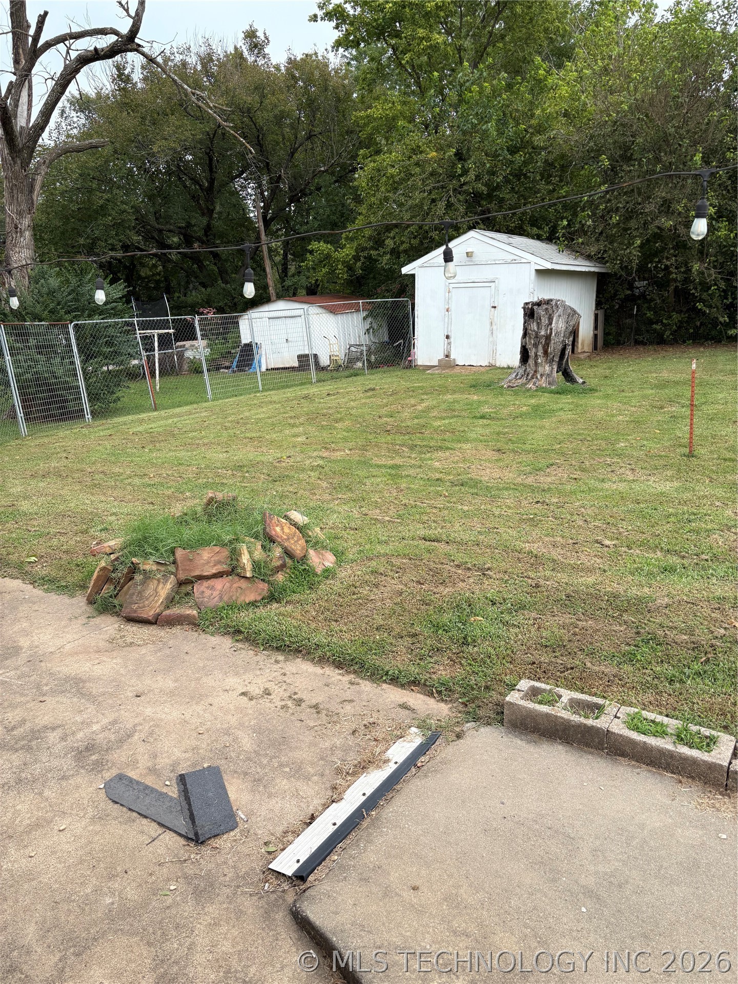 360 N B Street Yale OK 74085