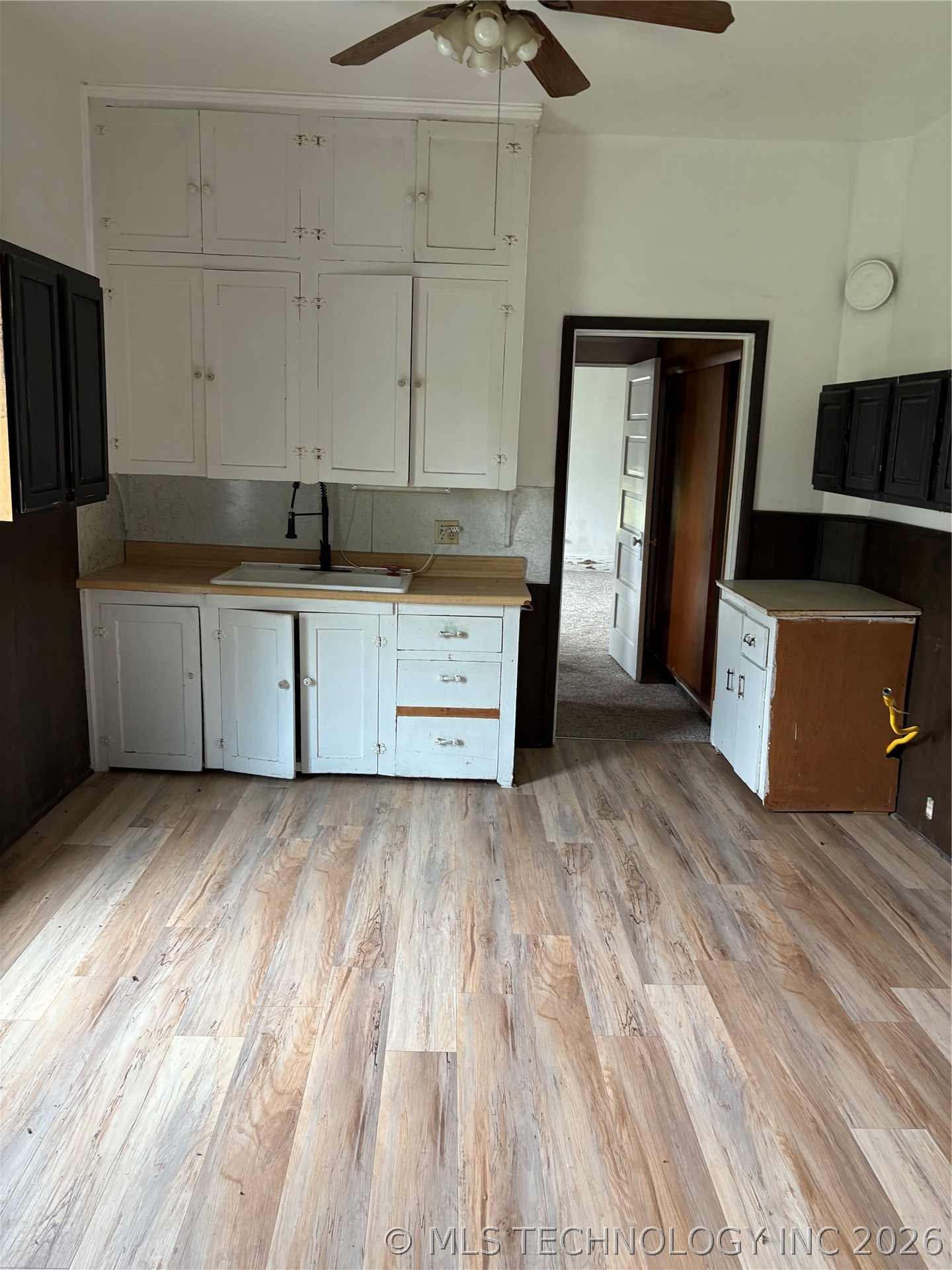 360 N B Street Yale OK 74085