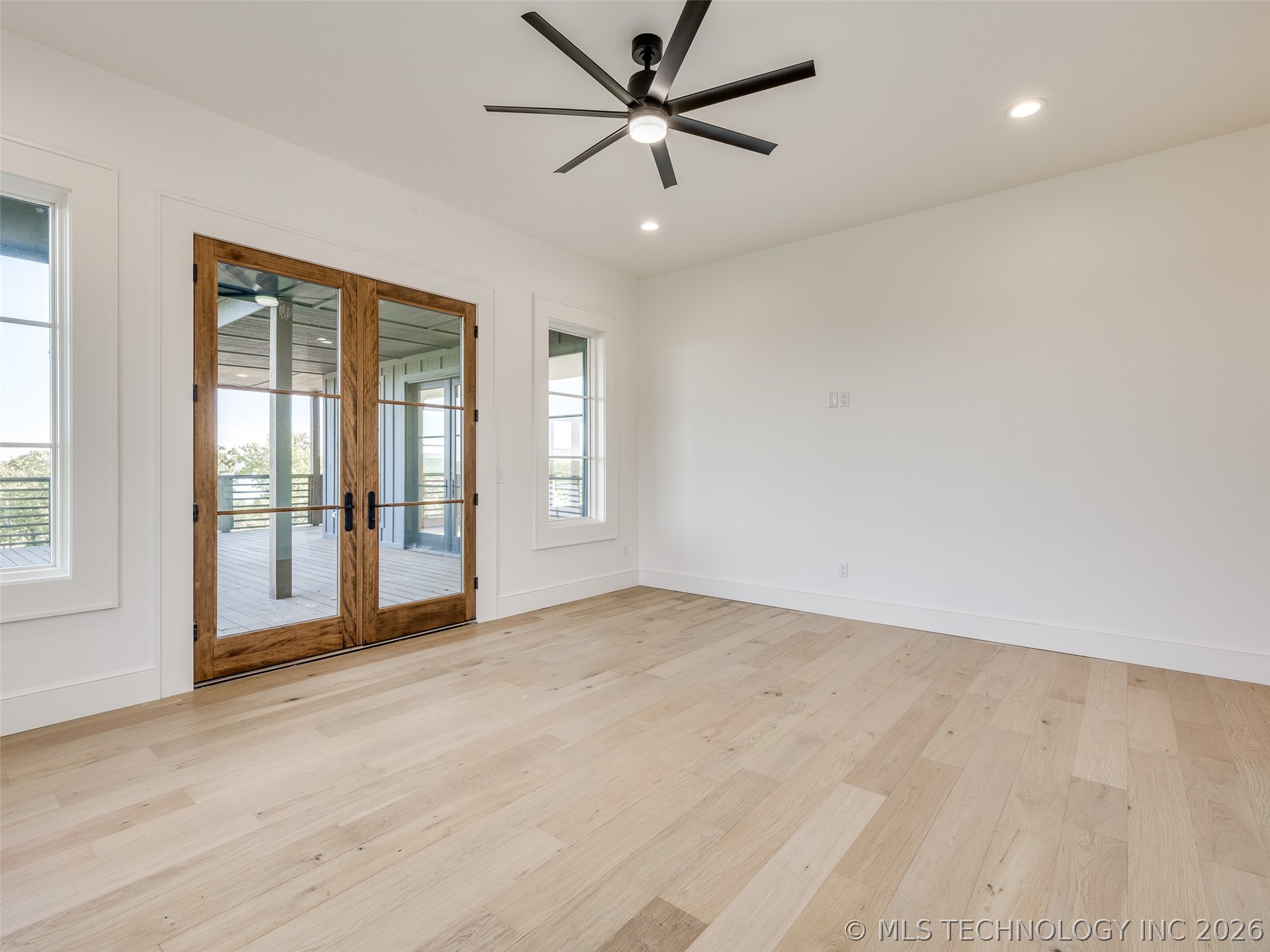 295 Falcon Tree Loop Eufaula OK 74432