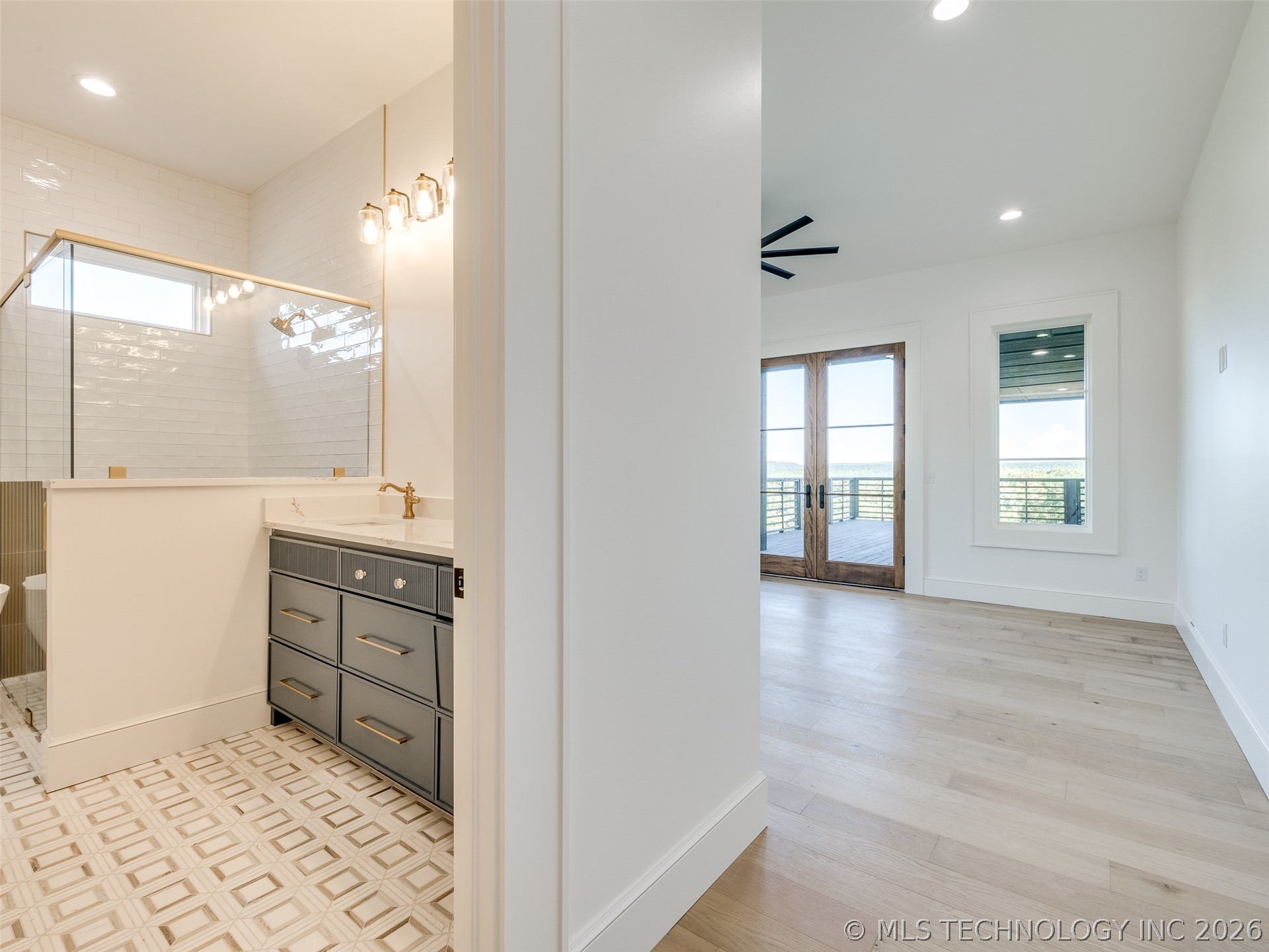 295 Falcon Tree Loop Eufaula OK 74432