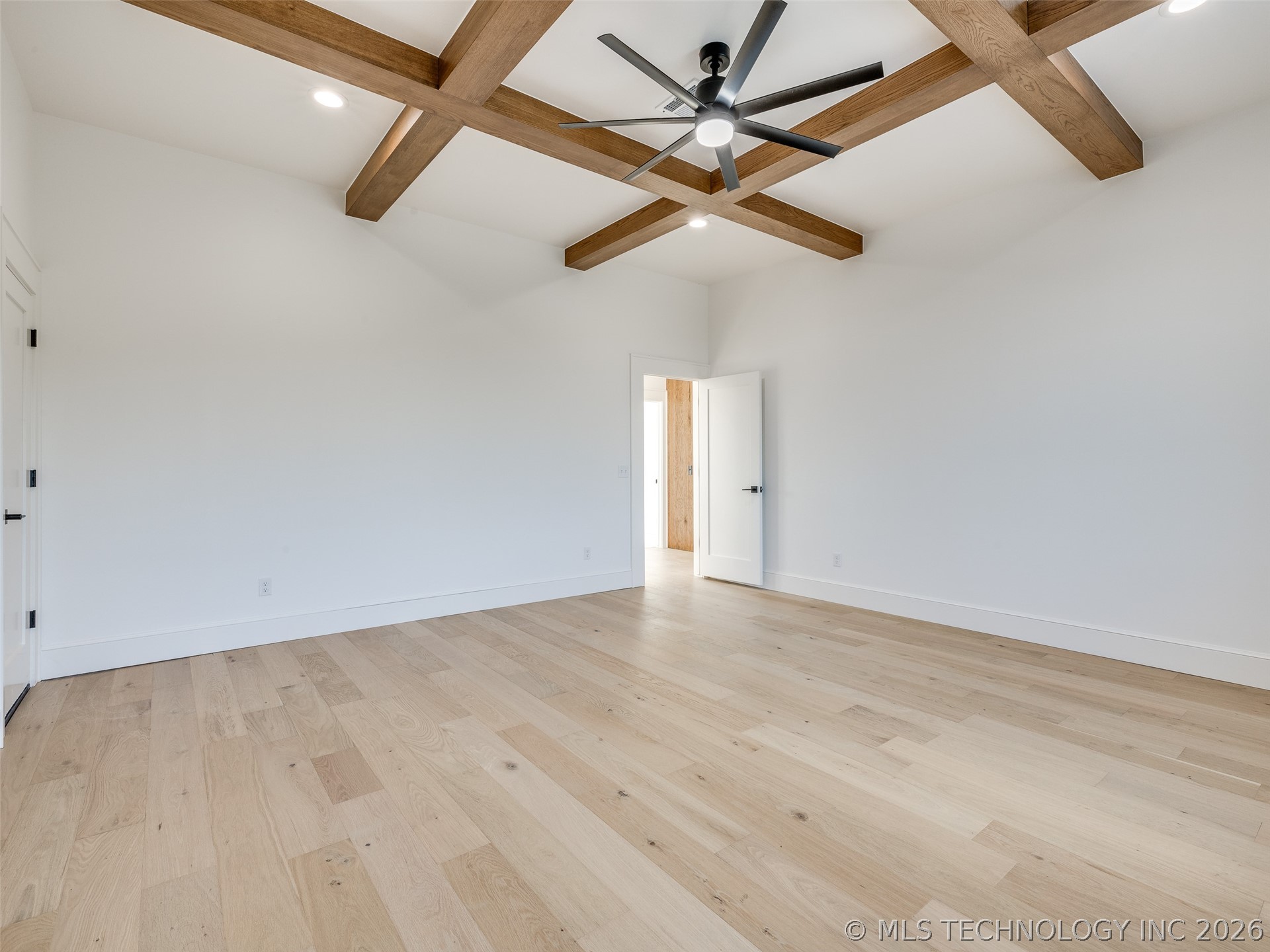 295 Falcon Tree Loop Eufaula OK 74432