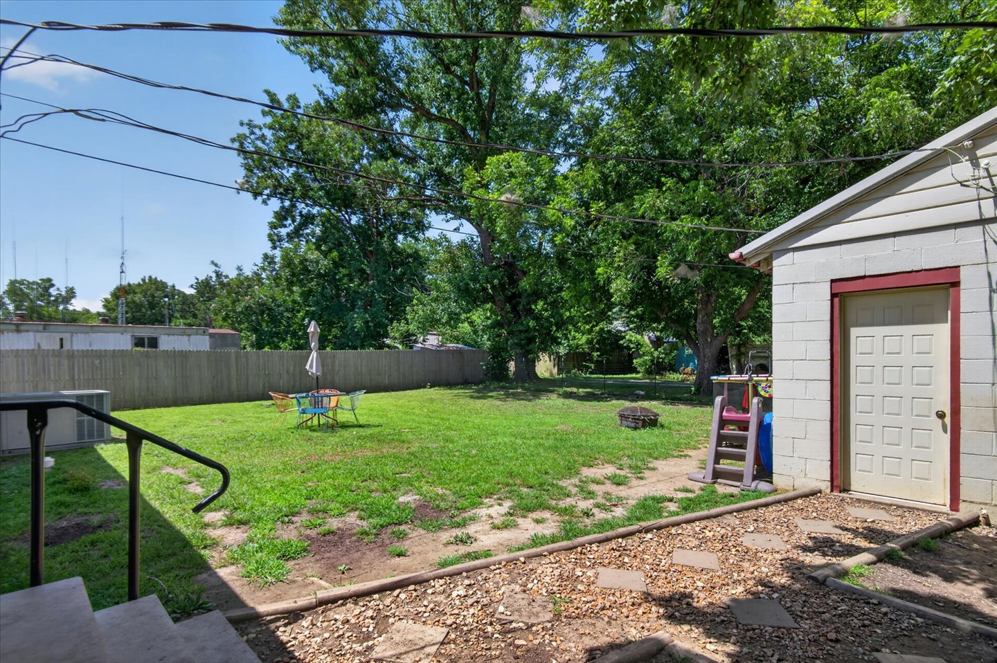 816 S Maple Street S Nowata OK 74048