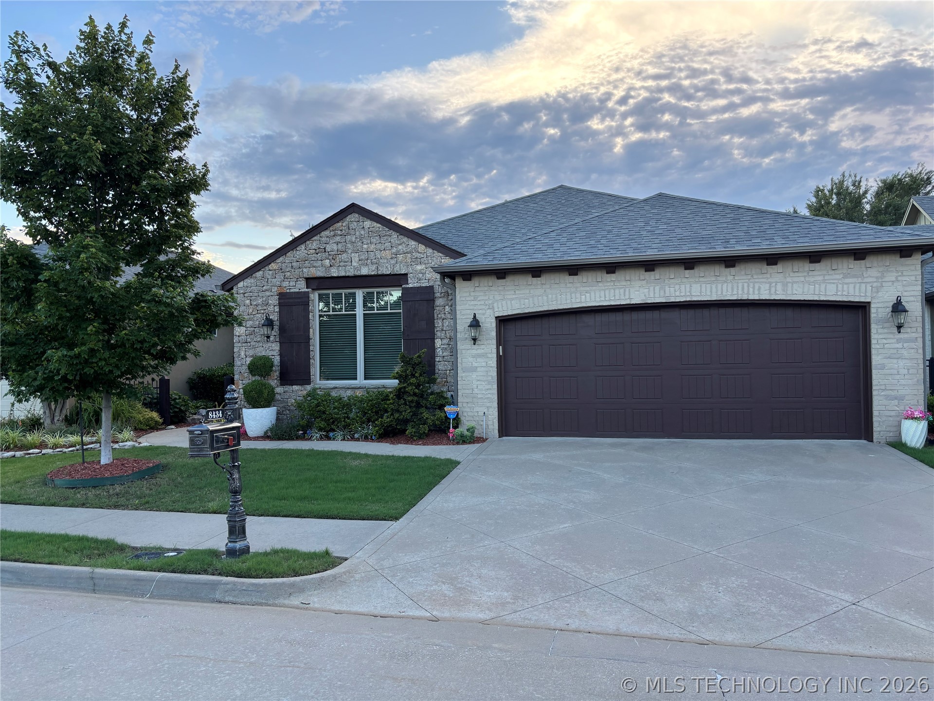 8434 S Phoenix Place Tulsa OK 74132