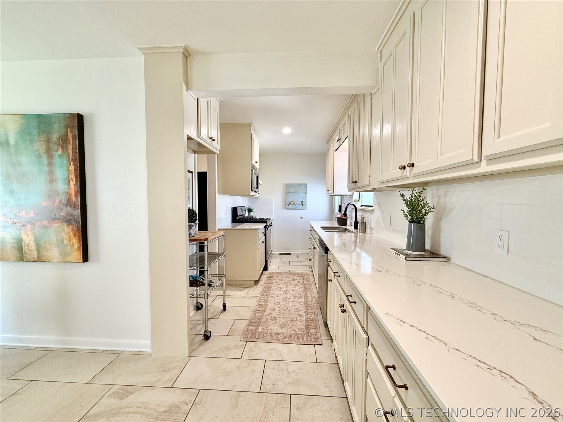 3903 W 41st Place Tulsa OK 74107
