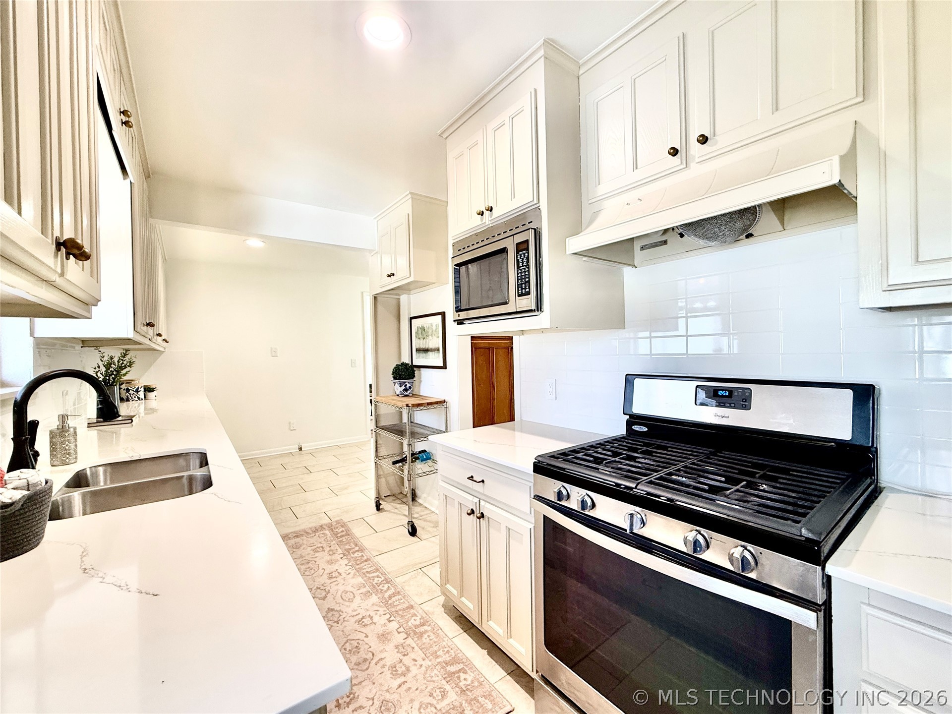 3903 W 41st Place Tulsa OK 74107