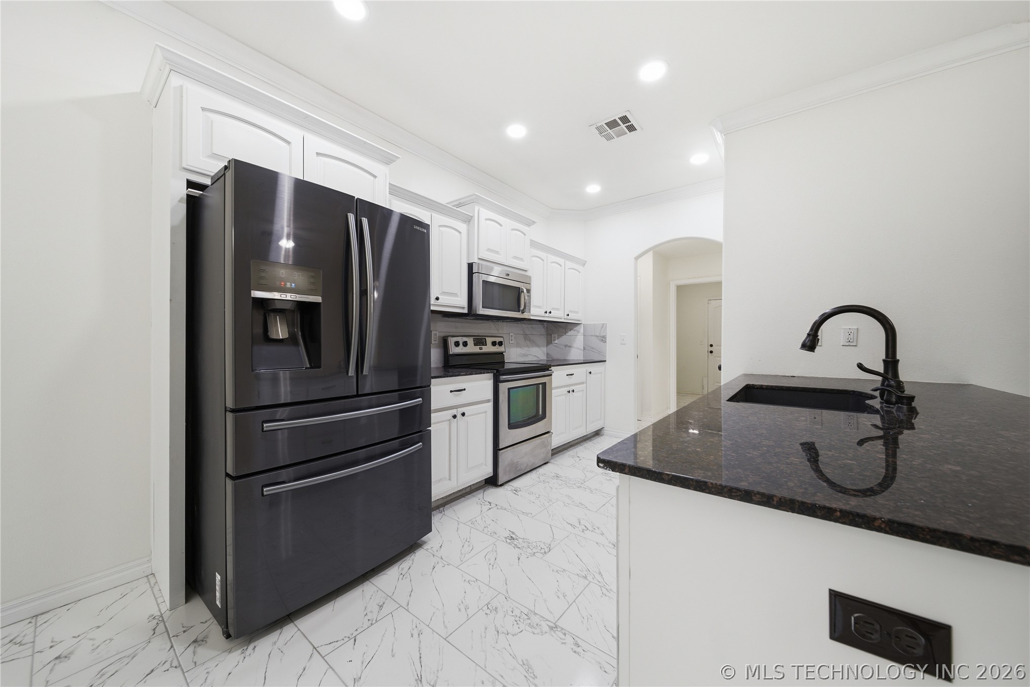 2445 S Oak Avenue Broken Arrow OK 74012