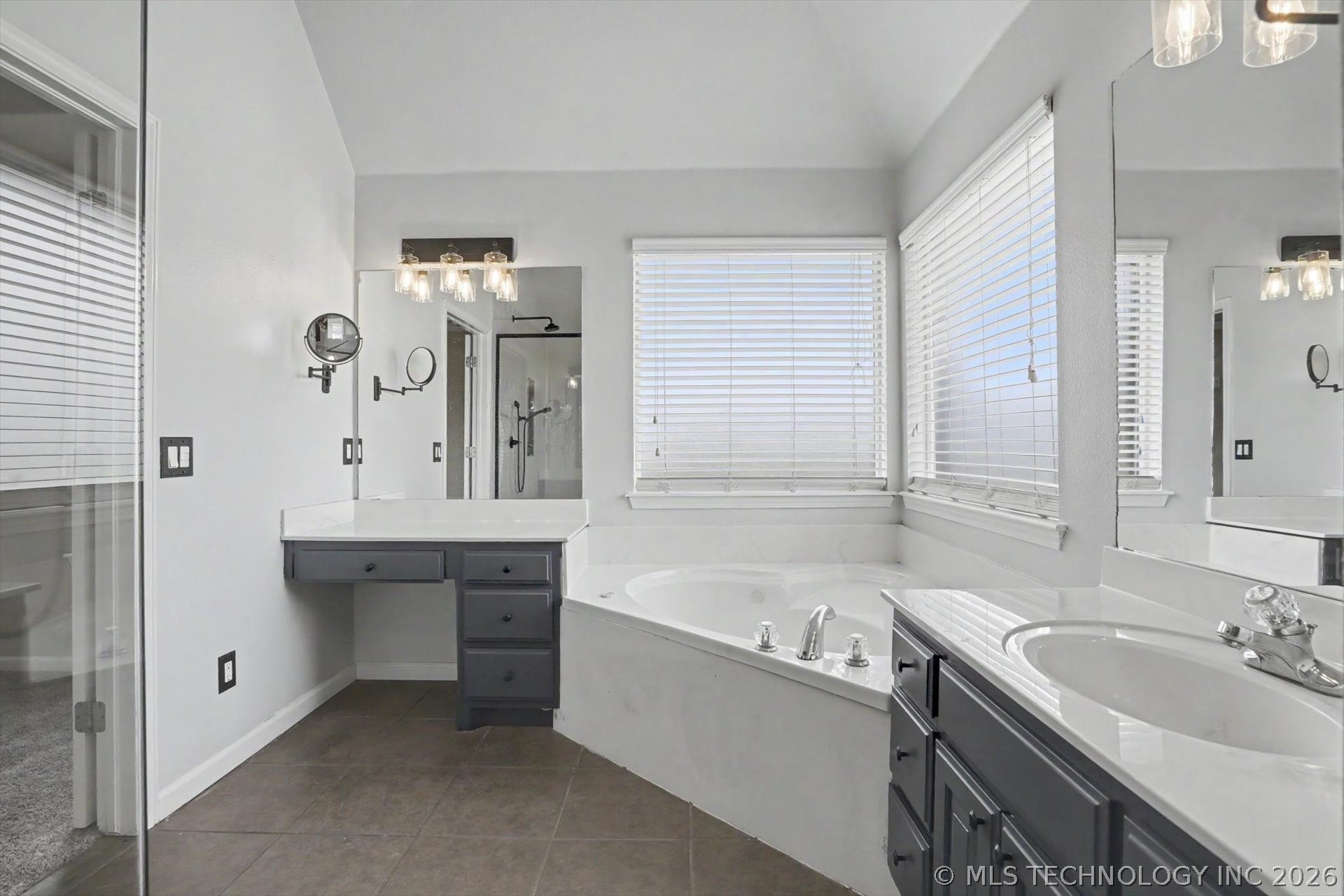14815 N 60th Eastavenue Collinsville OK 74021