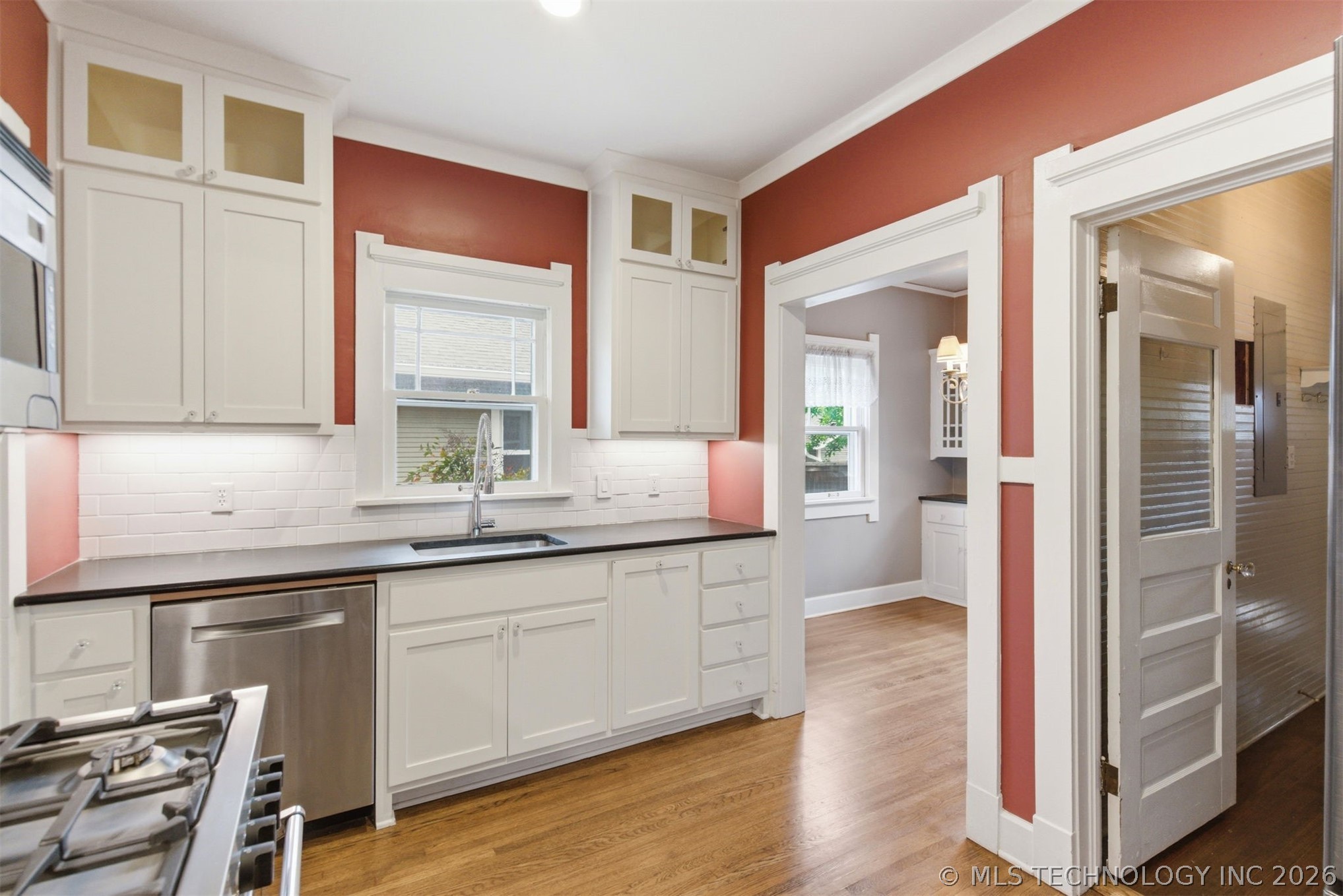 1855 16th Place Tulsa OK 74104