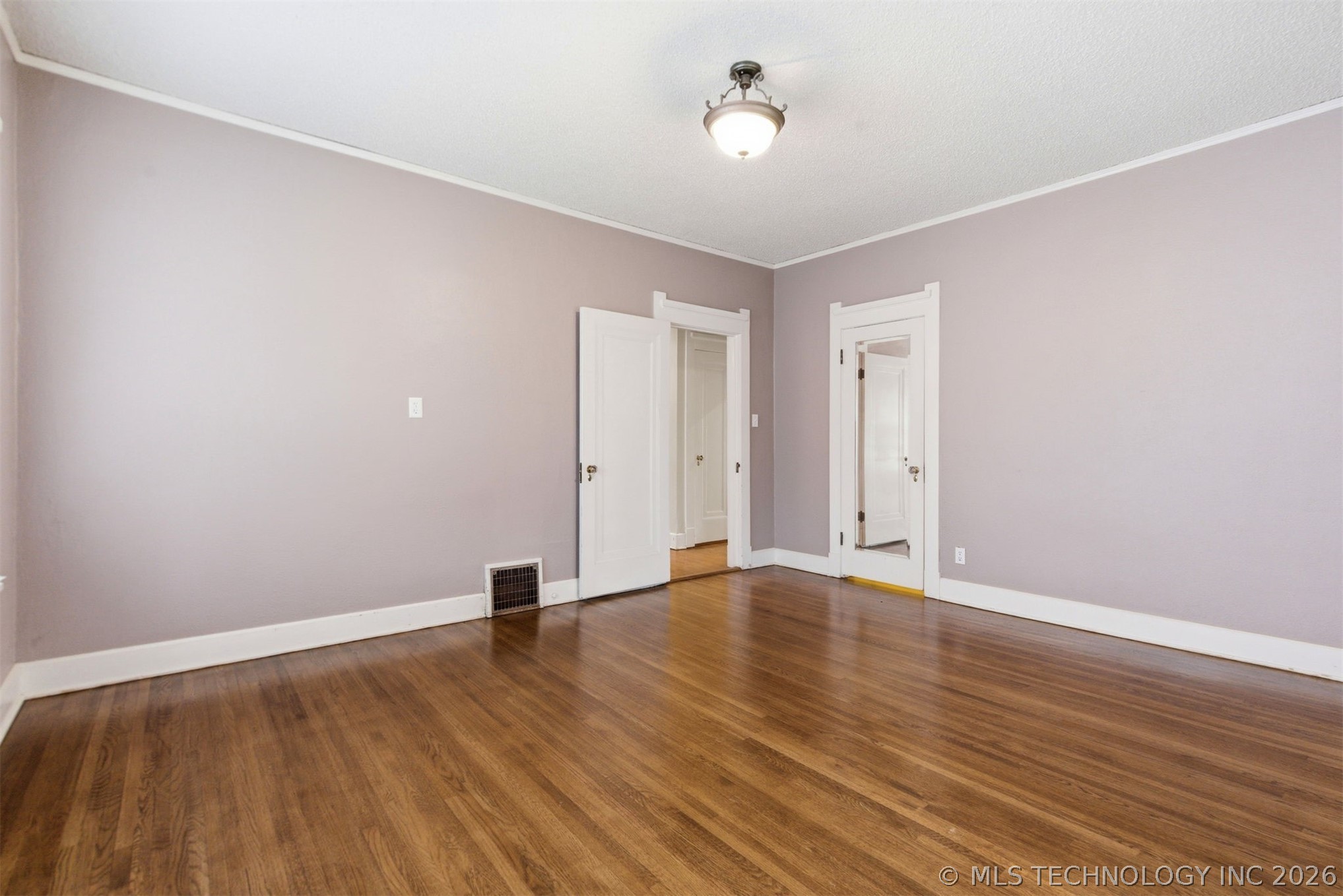 1855 16th Place Tulsa OK 74104