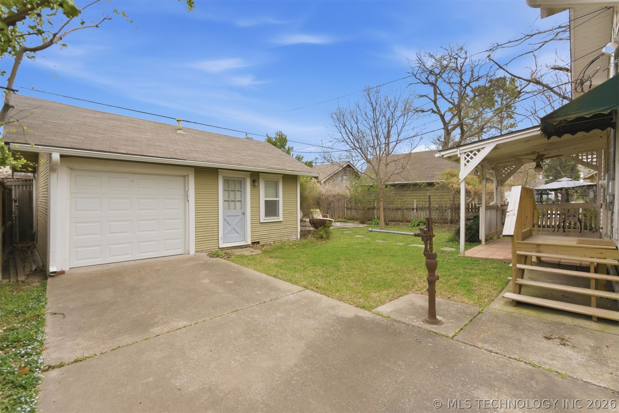 1855 16th Place Tulsa OK 74104