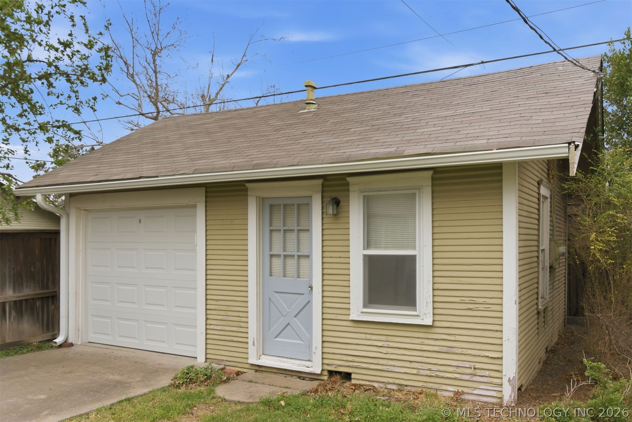 1855 16th Place Tulsa OK 74104