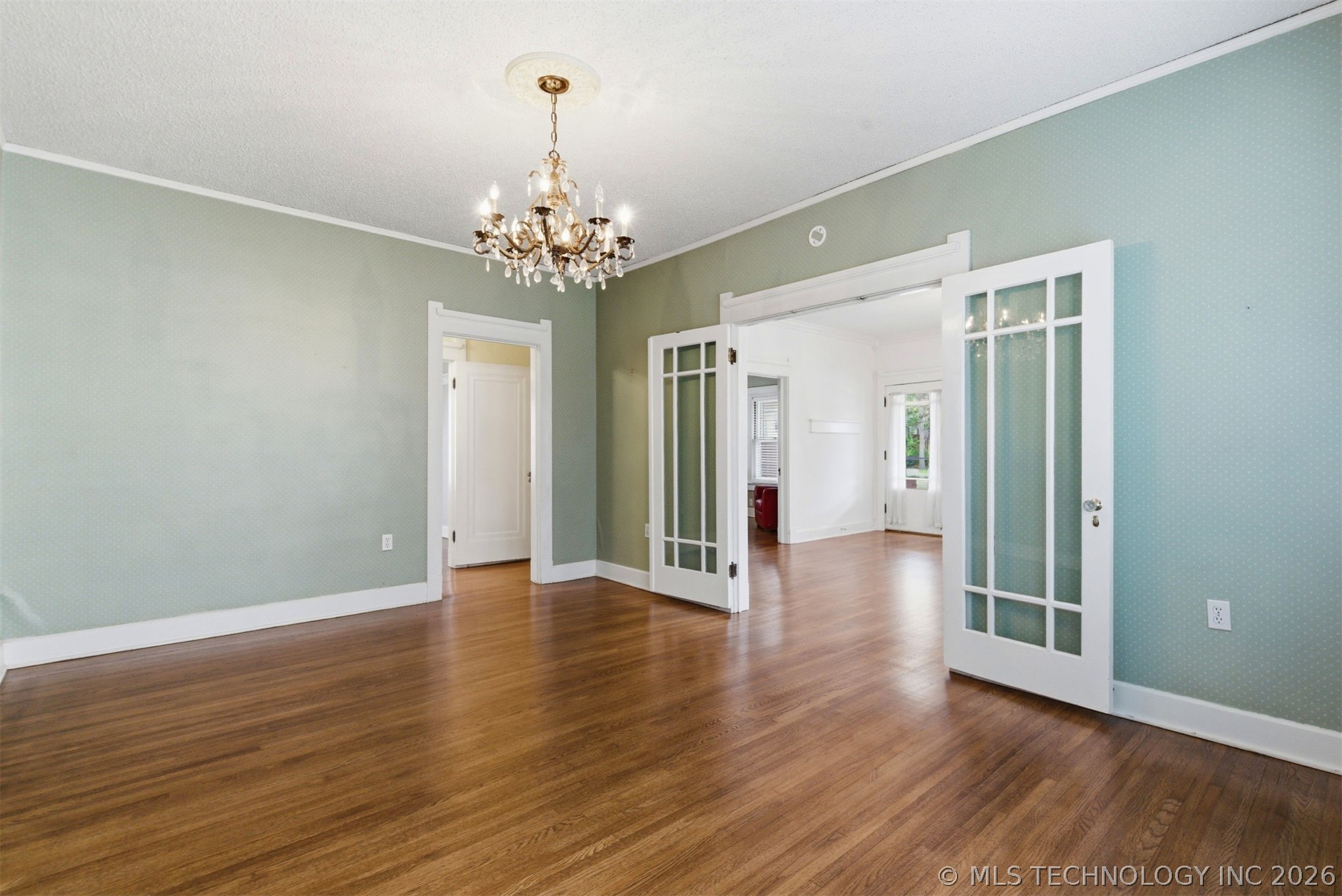 1855 16th Place Tulsa OK 74104