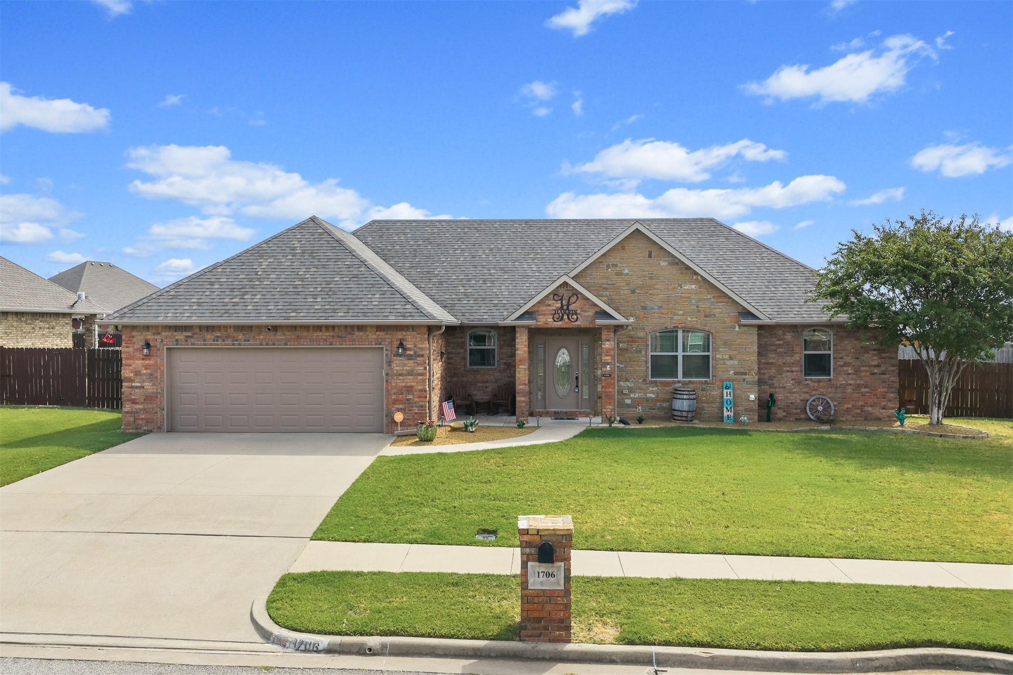 1706 Lisa Lane Ardmore OK 73401