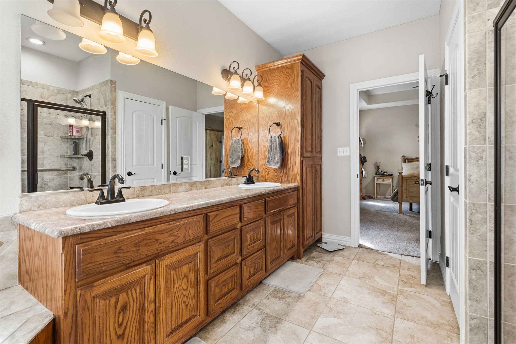 1706 Lisa Lane Ardmore OK 73401