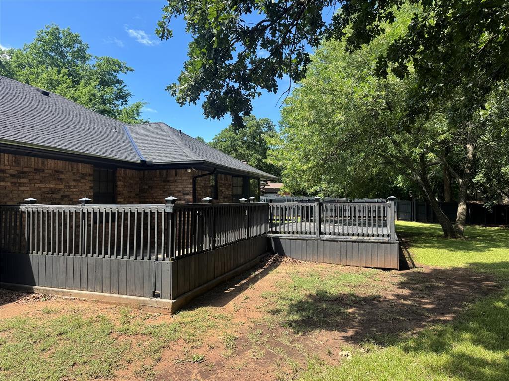 2449 Whispering Oak Drive Seminole OK 74868