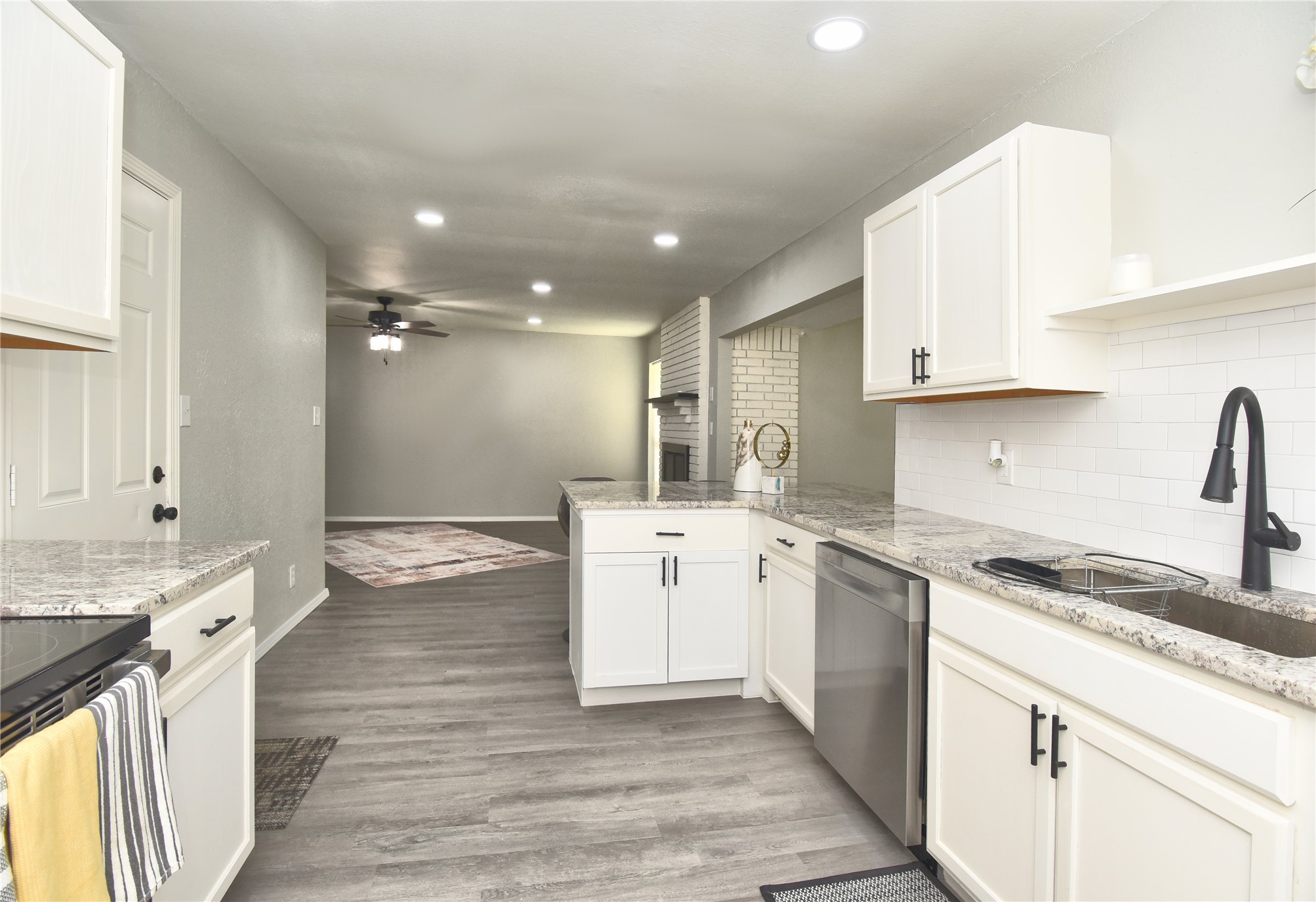 1418 S 122nd East Eastavenue Tulsa OK 74128