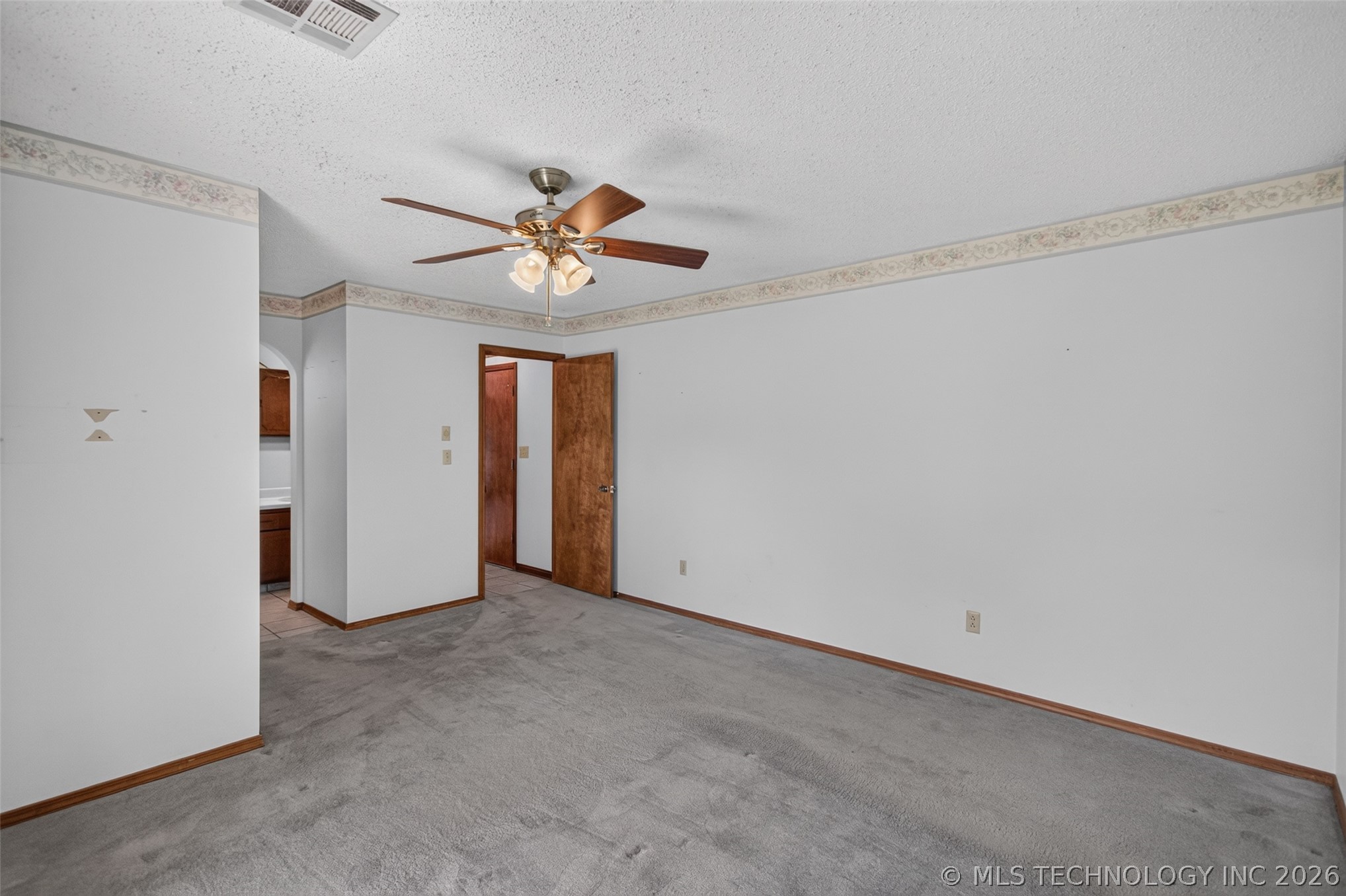 1102 N Delaware Street Chouteau OK 74337