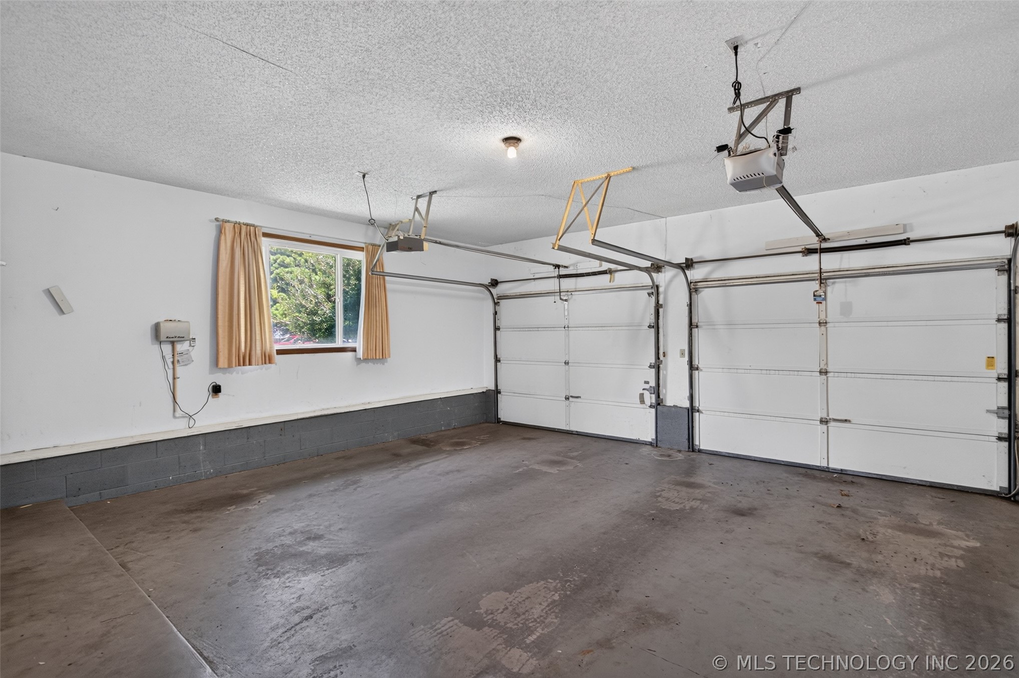 1102 N Delaware Street Chouteau OK 74337