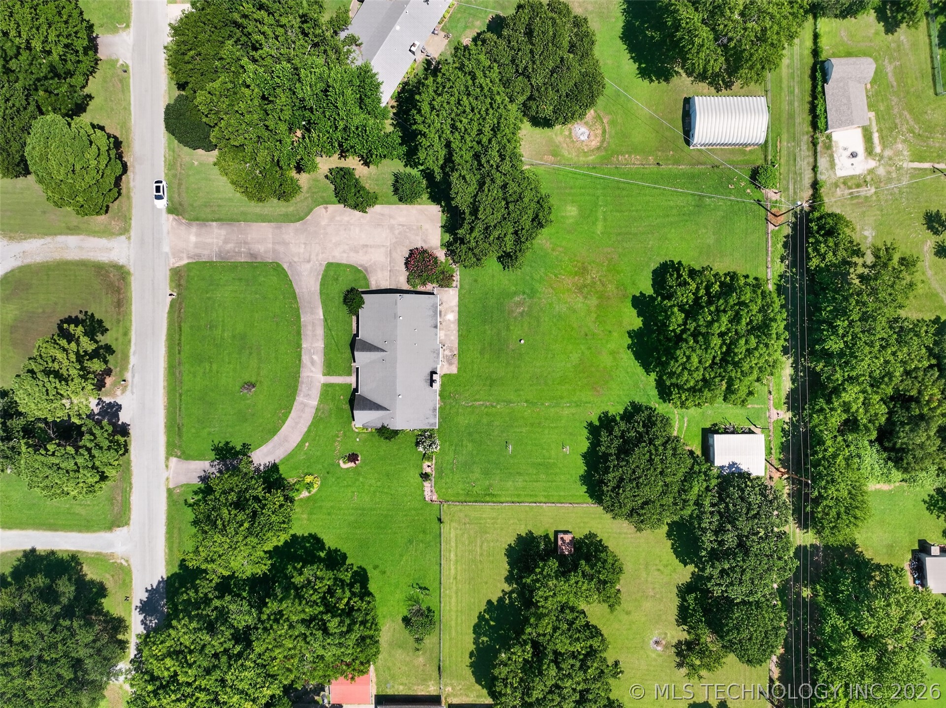 1102 N Delaware Street Chouteau OK 74337
