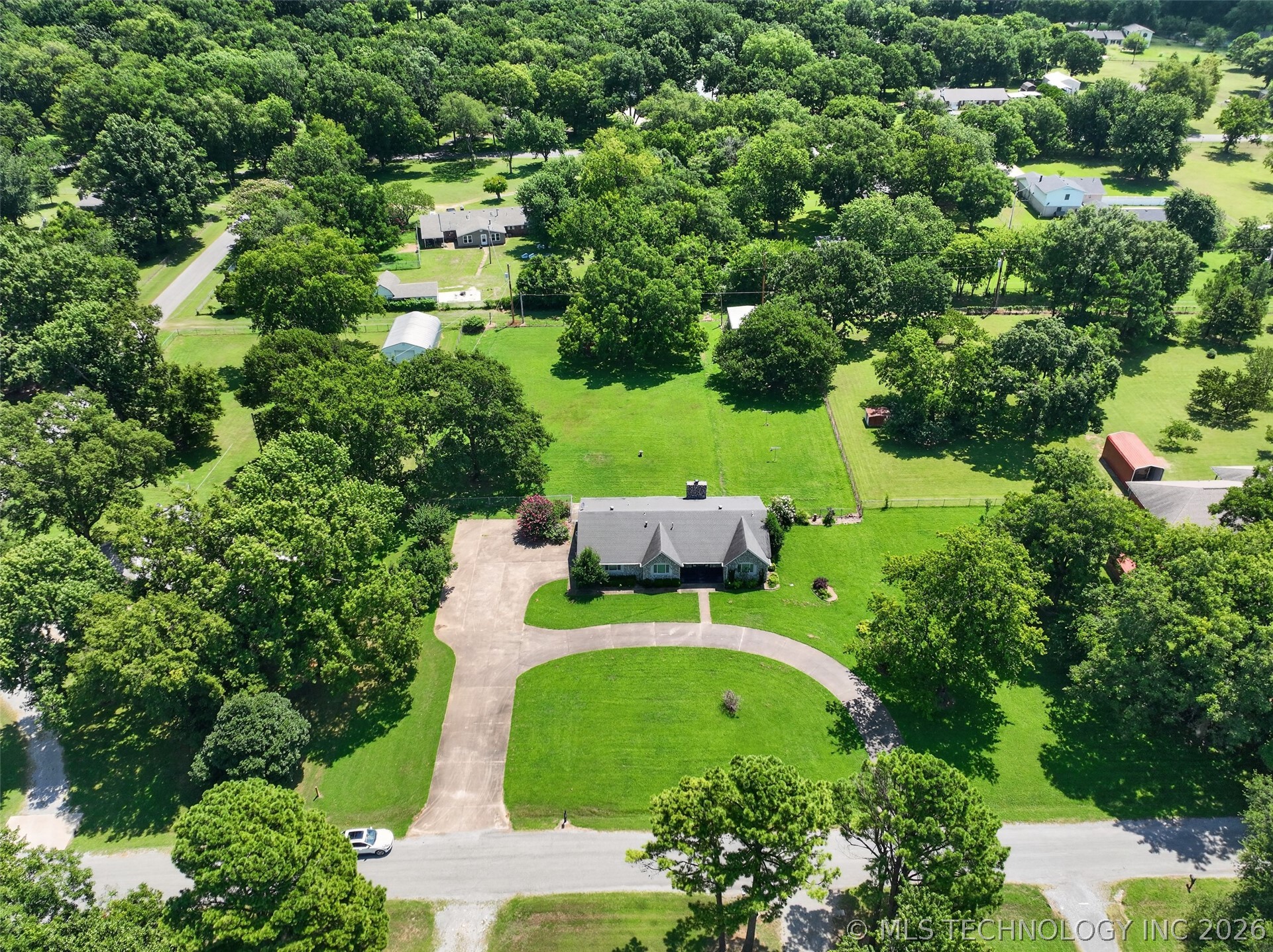 1102 N Delaware Street Chouteau OK 74337