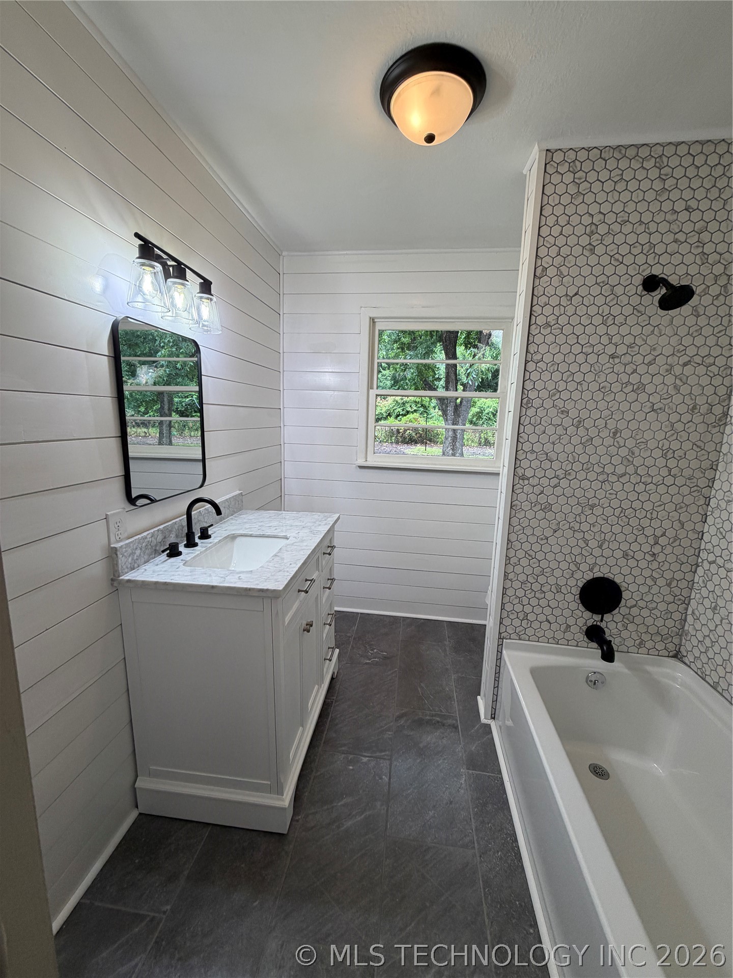 705 W Caddo Wilburton OK 74578