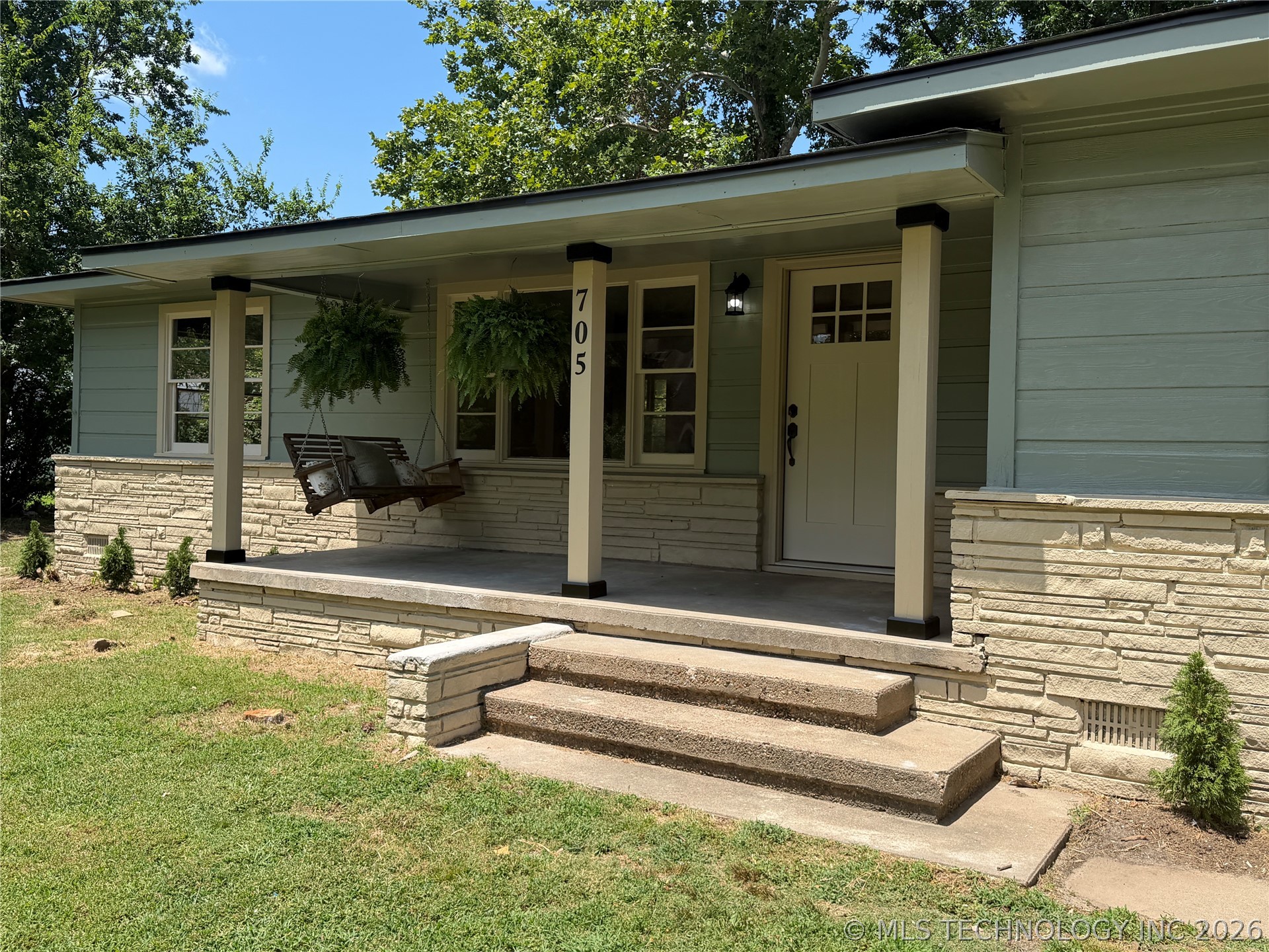 705 W Caddo Wilburton OK 74578