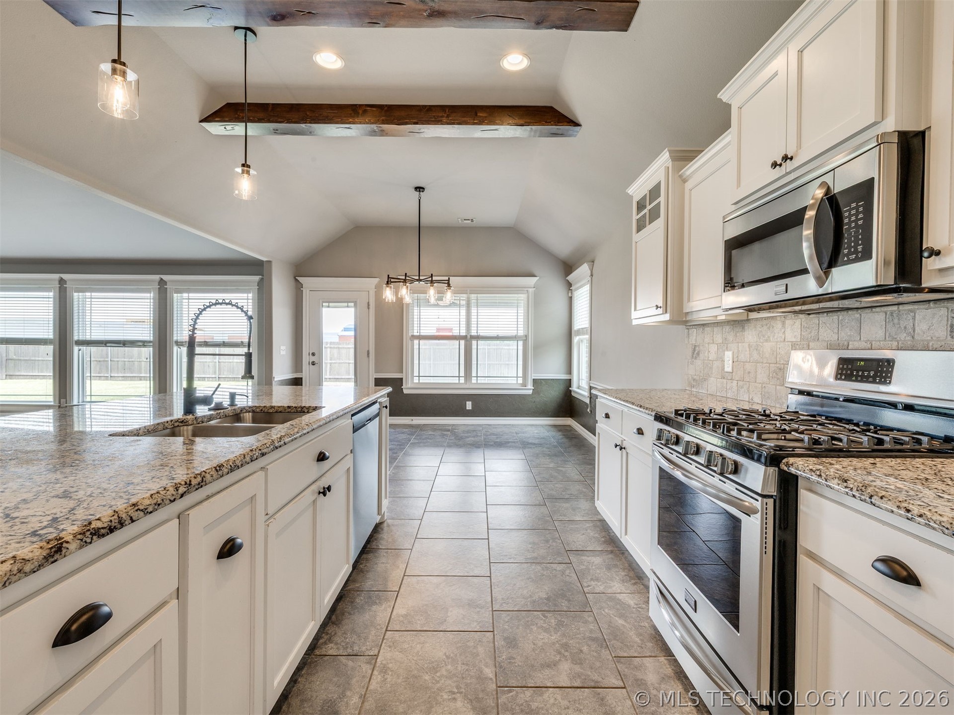 7025 E Oak Ridge Street Broken Arrow OK 74014
