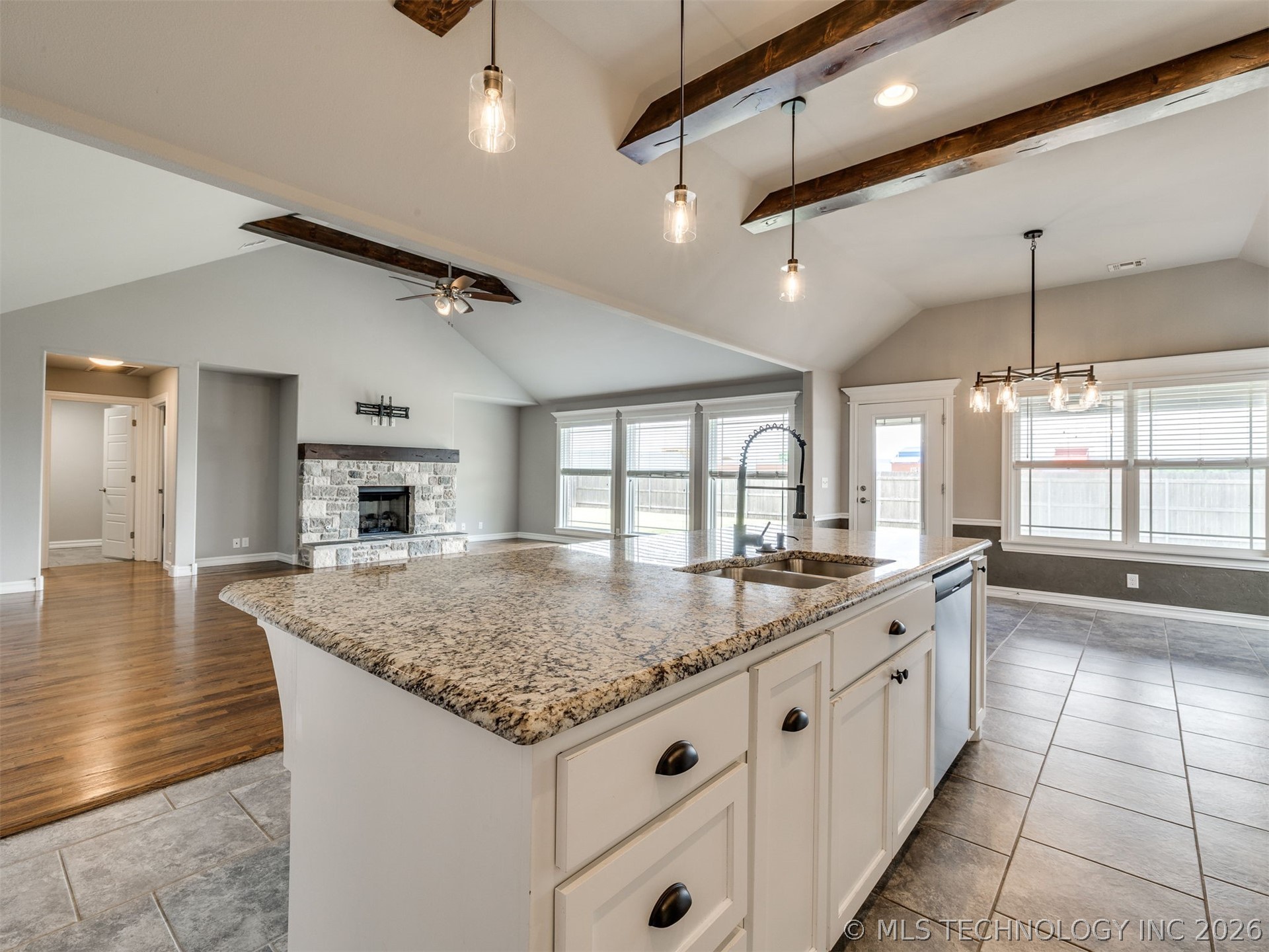 7025 E Oak Ridge Street Broken Arrow OK 74014