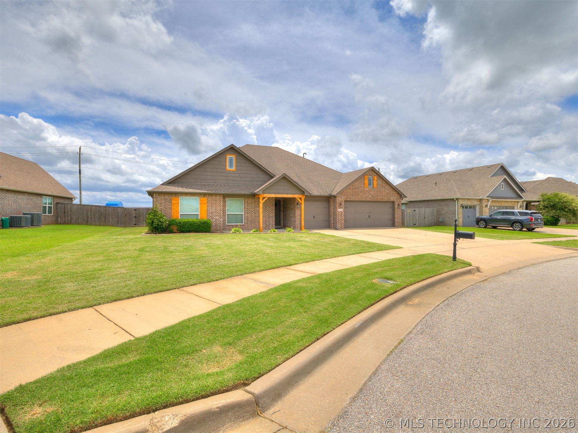 7025 E Oak Ridge Street Broken Arrow OK 74014