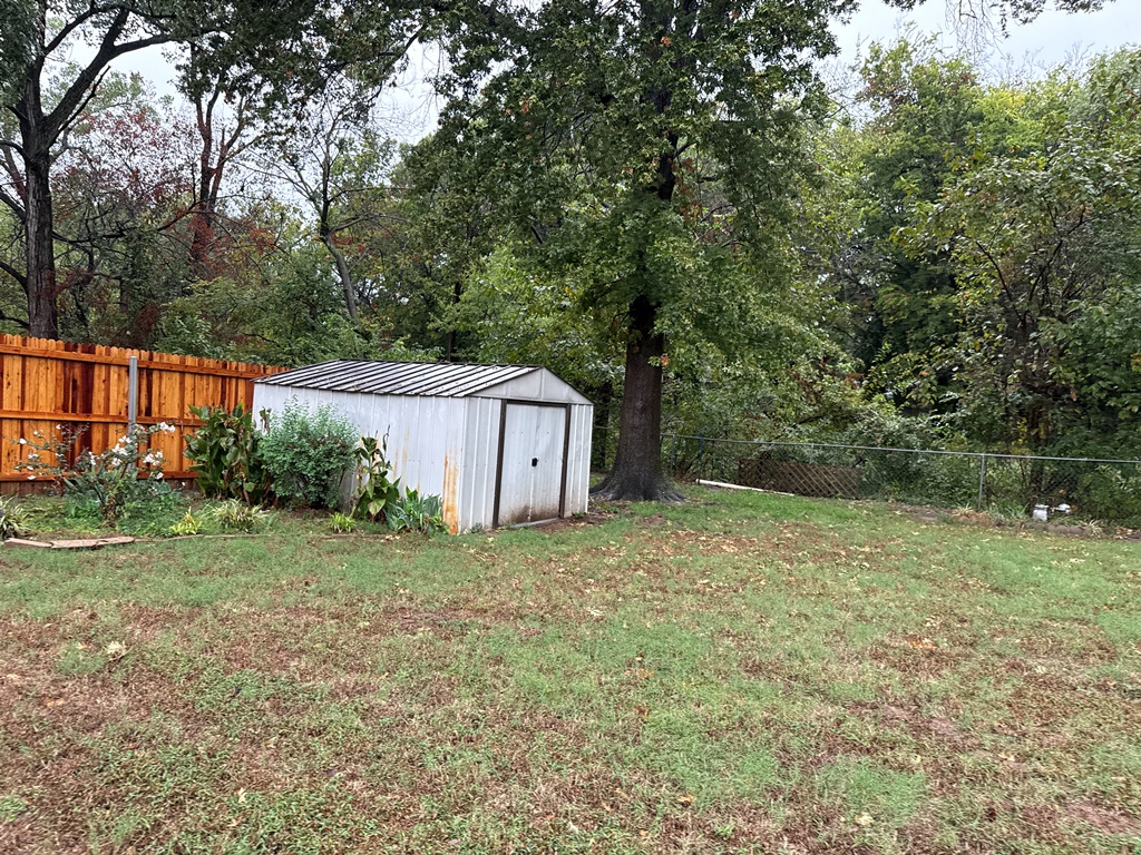 1416 S Oak Avenue Broken Arrow OK 74012